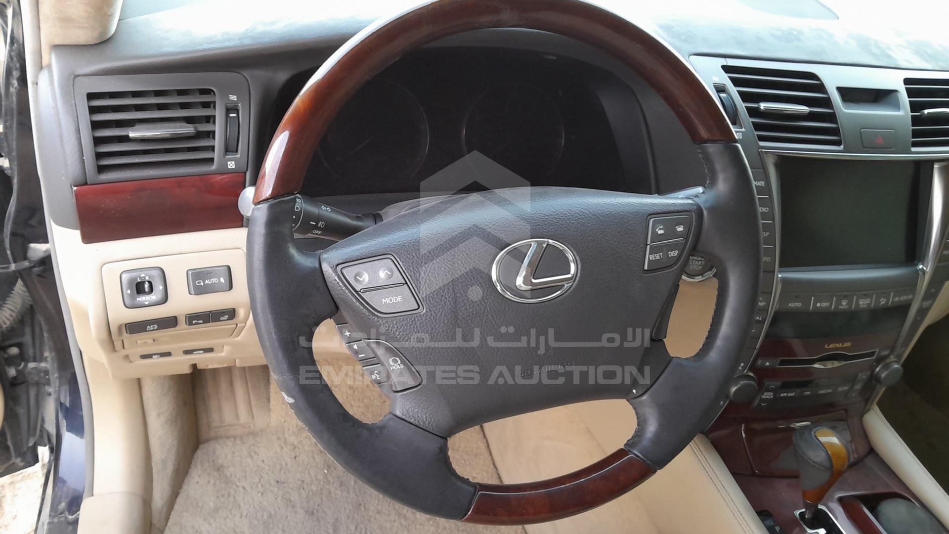 2008 LEXUS LS 460 L VIN: JTHGL46F385025805