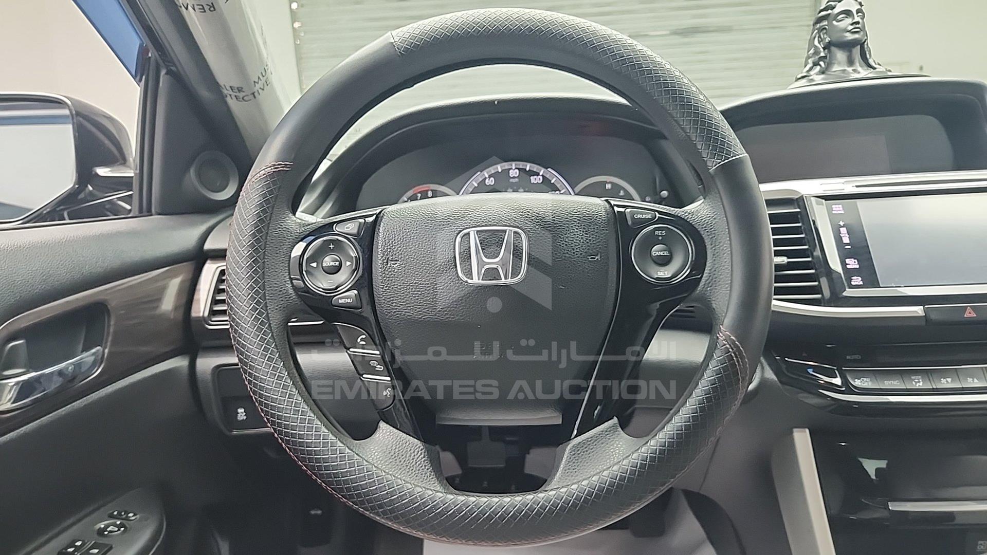 2017 HONDA ACCORD VIN: 1HGCR2F78HA053300