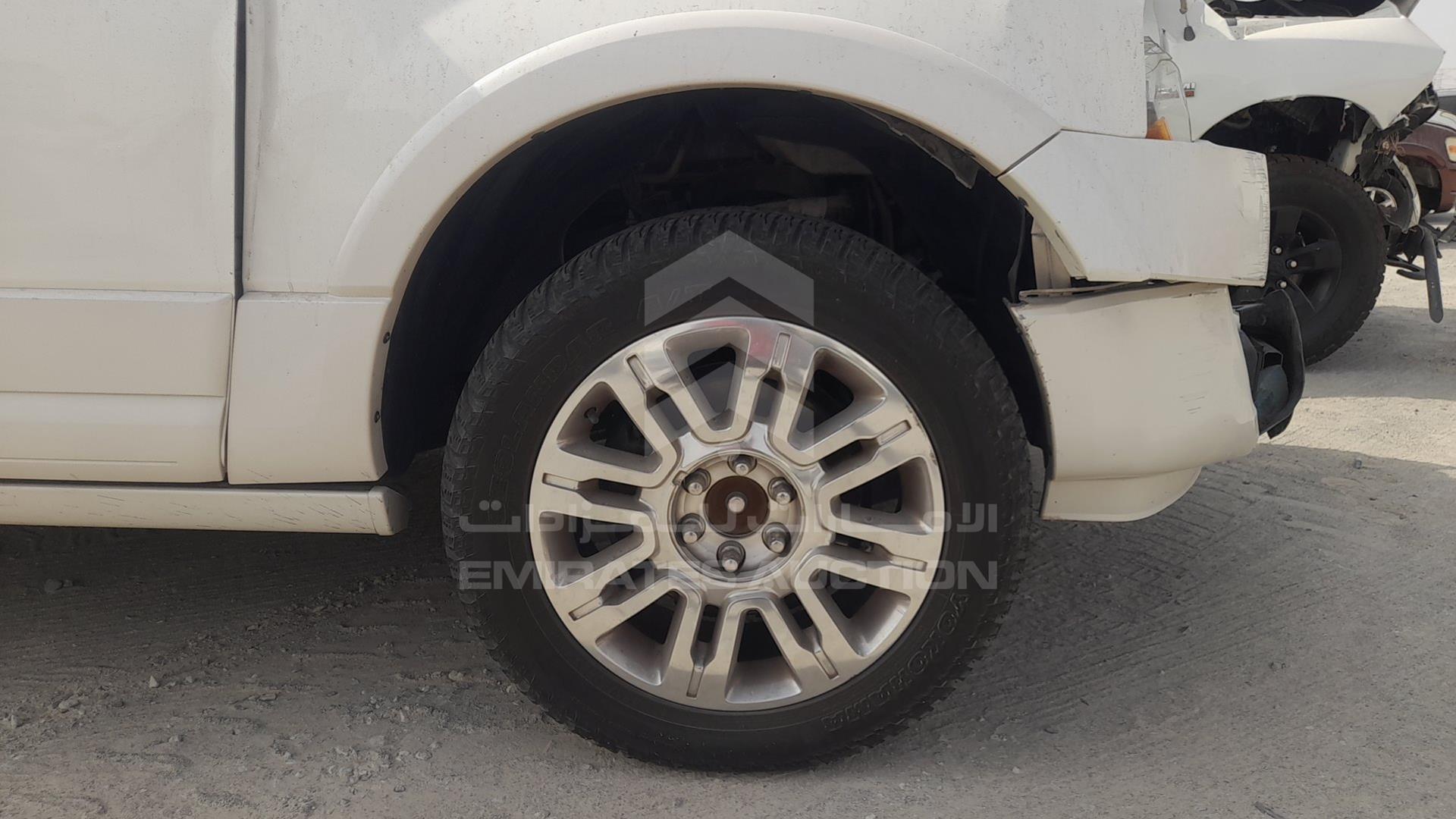 2014 FORD EXPEDITION VIN: 1FMJU2A55EEF47298
