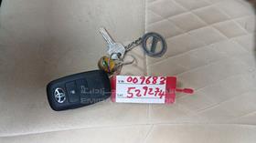 2023 Toyota Yaris — Keys — Photo 6 — Thumbnail