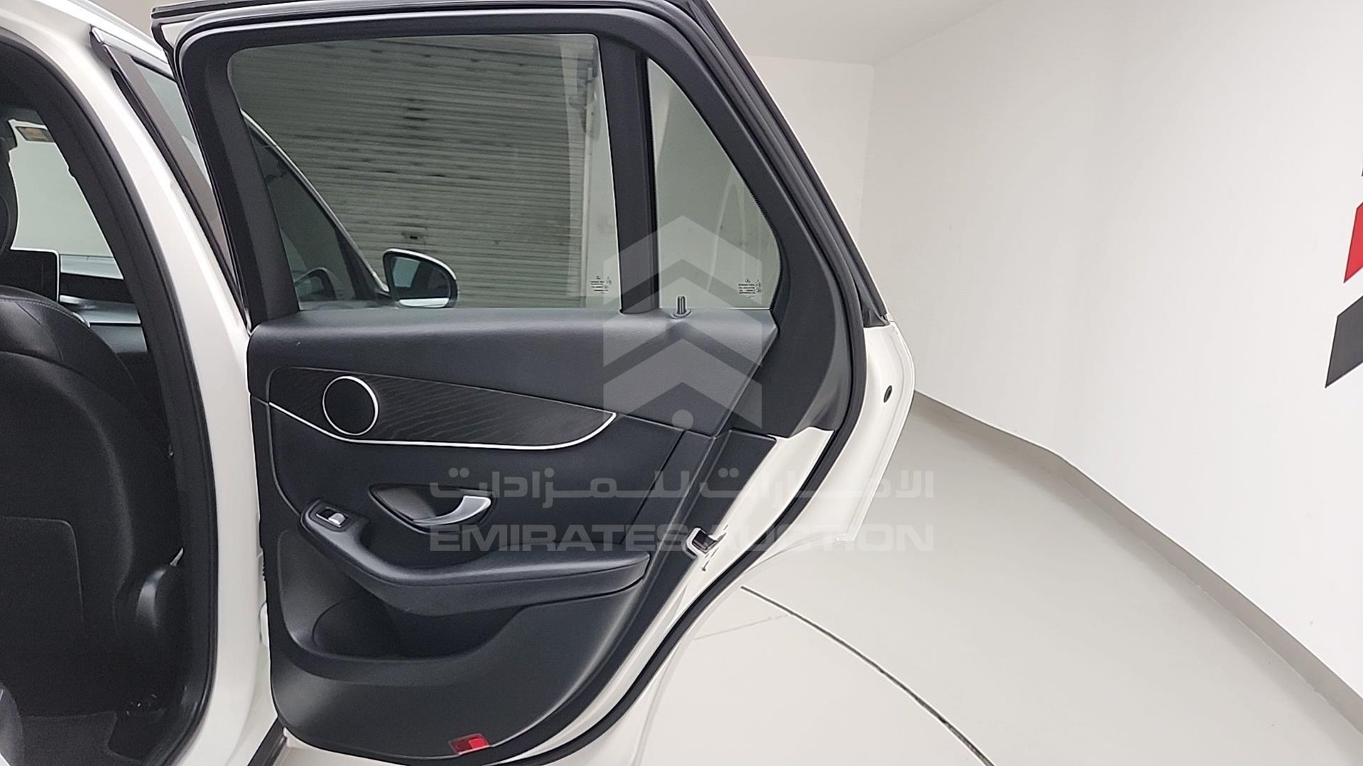 2017 MERCEDES GLC 300 VIN: WDC0G4JB8HF123616