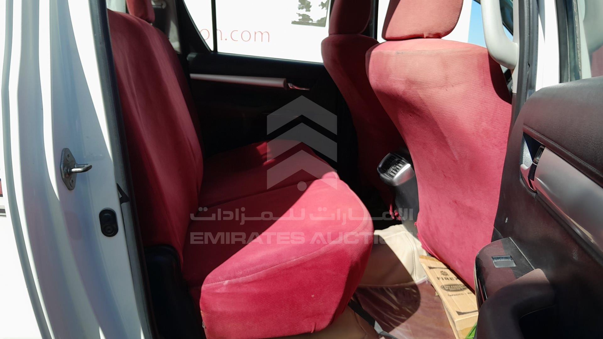 2020 TOYOTA HILUX VIN: MR0HX8CD4L1400235