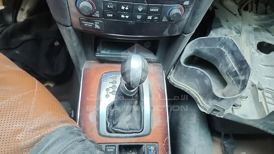 2009 Infiniti FX 50 — Gear View — Photo 12