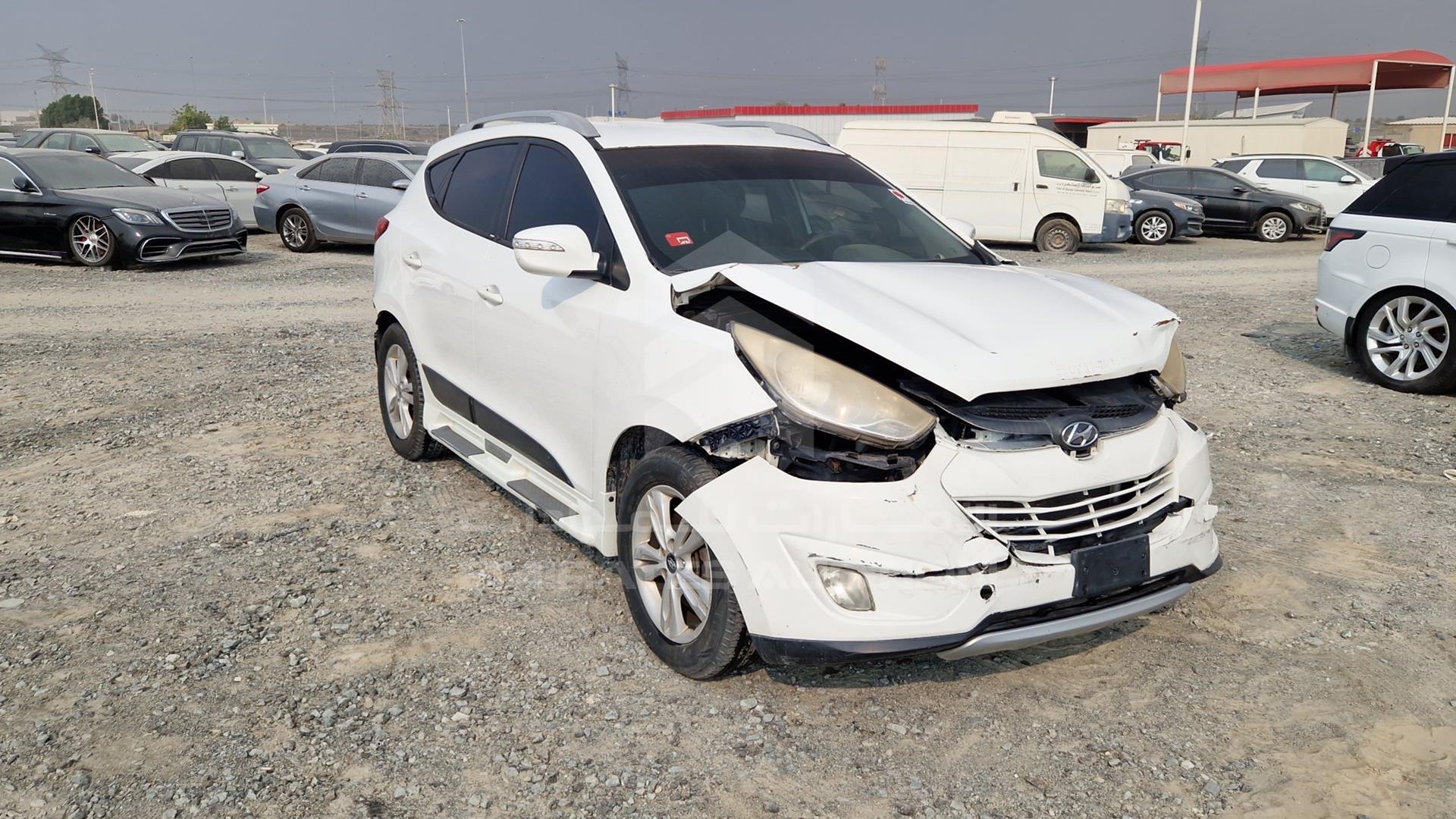 2013 HYUNDAI TUCSON VIN: KMHJT81B3DU674809