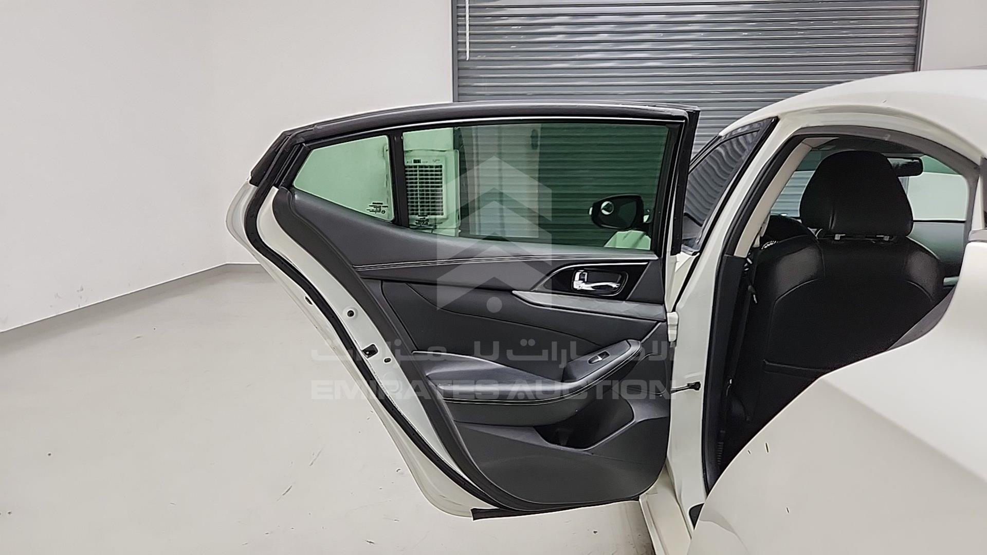 2016 NISSAN MAXIMA VIN: 1N4AA6AP6GC389399