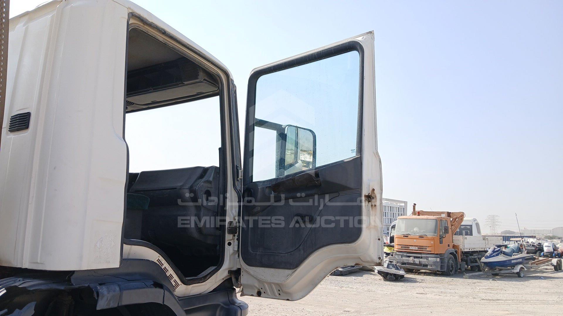 2003 SCANIA --- VIN: XLEP4X40034488591