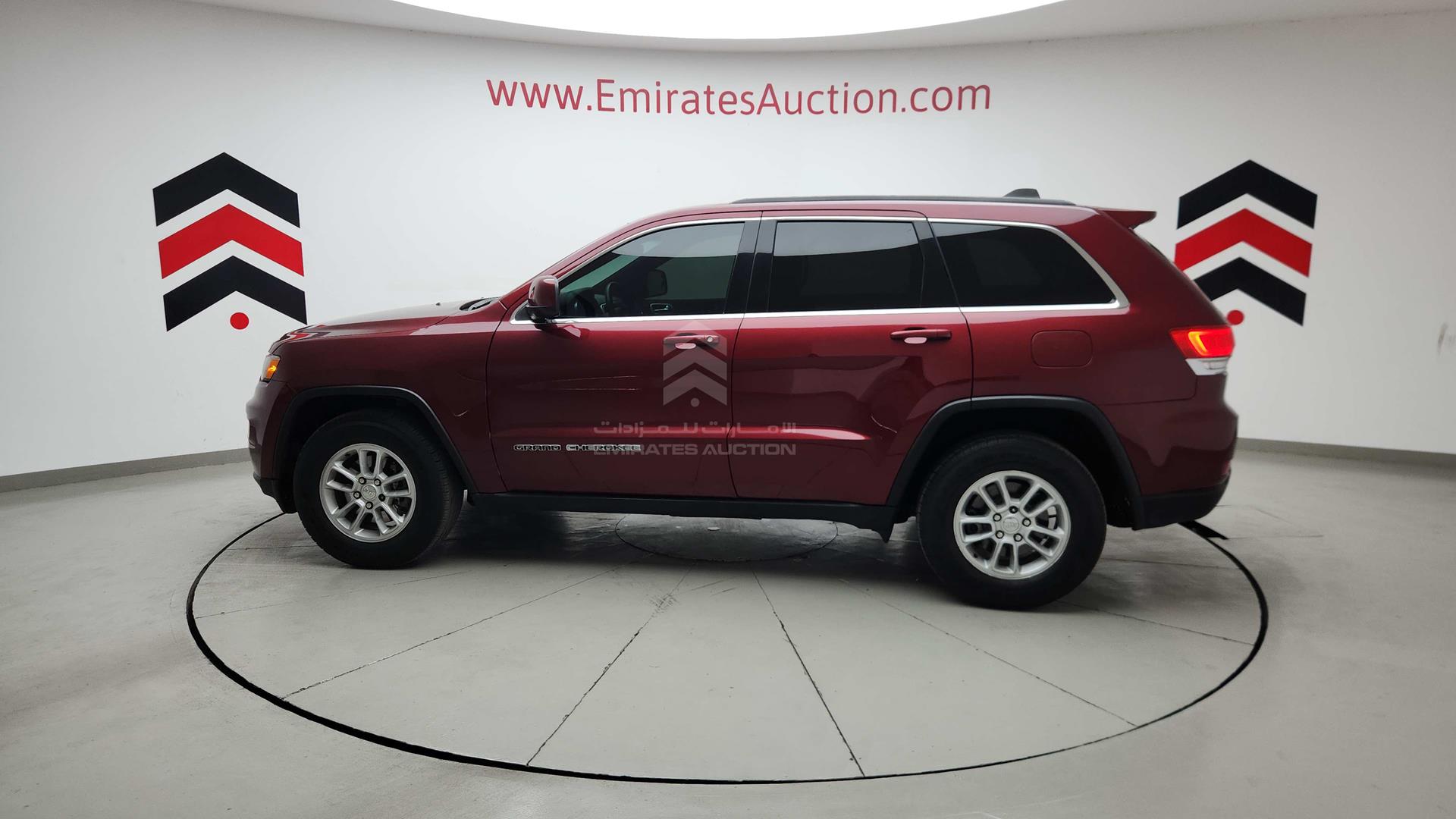 2018 JEEP GRAND CHEROKEE VIN: 1C4RJEAG9JC429523