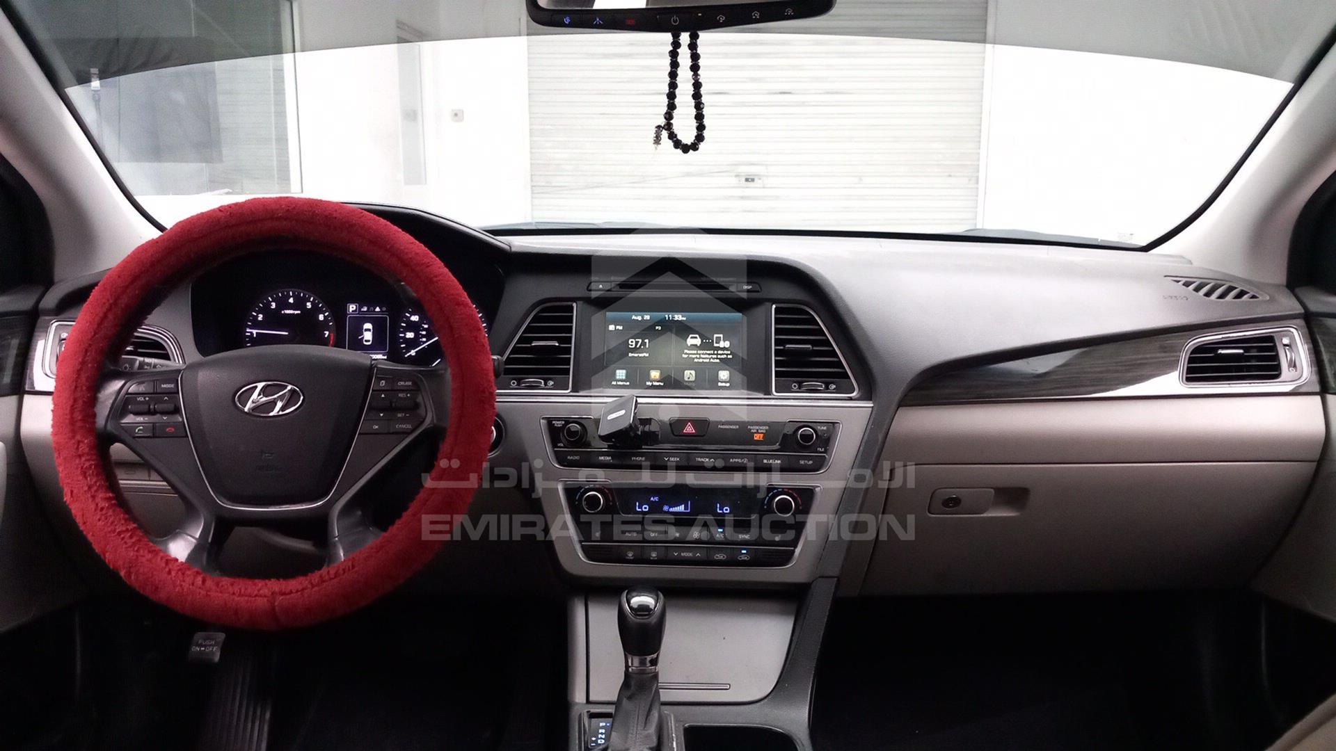 2016 HYUNDAI SONATA VIN: 5NPE34AF1GH334994