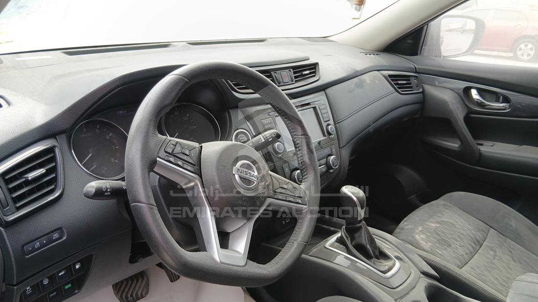 2020 Nissan Rogue — Front Left Driver Dashboard View — Photo 11