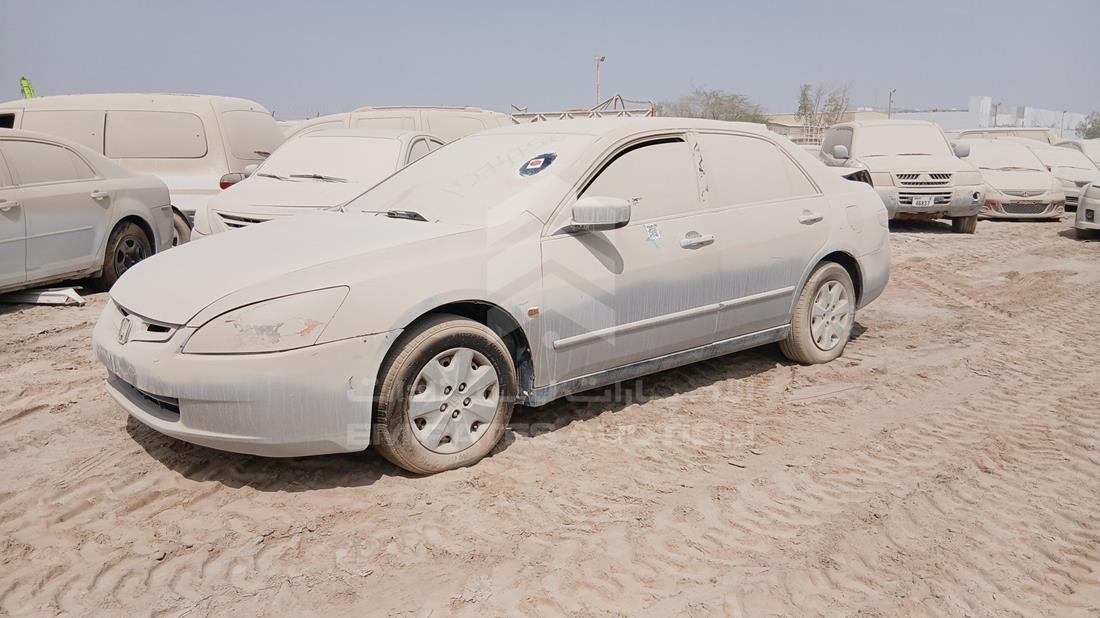 هوندا اكورد 2004 — الزاوية الأمامية اليسرى — صورة 6