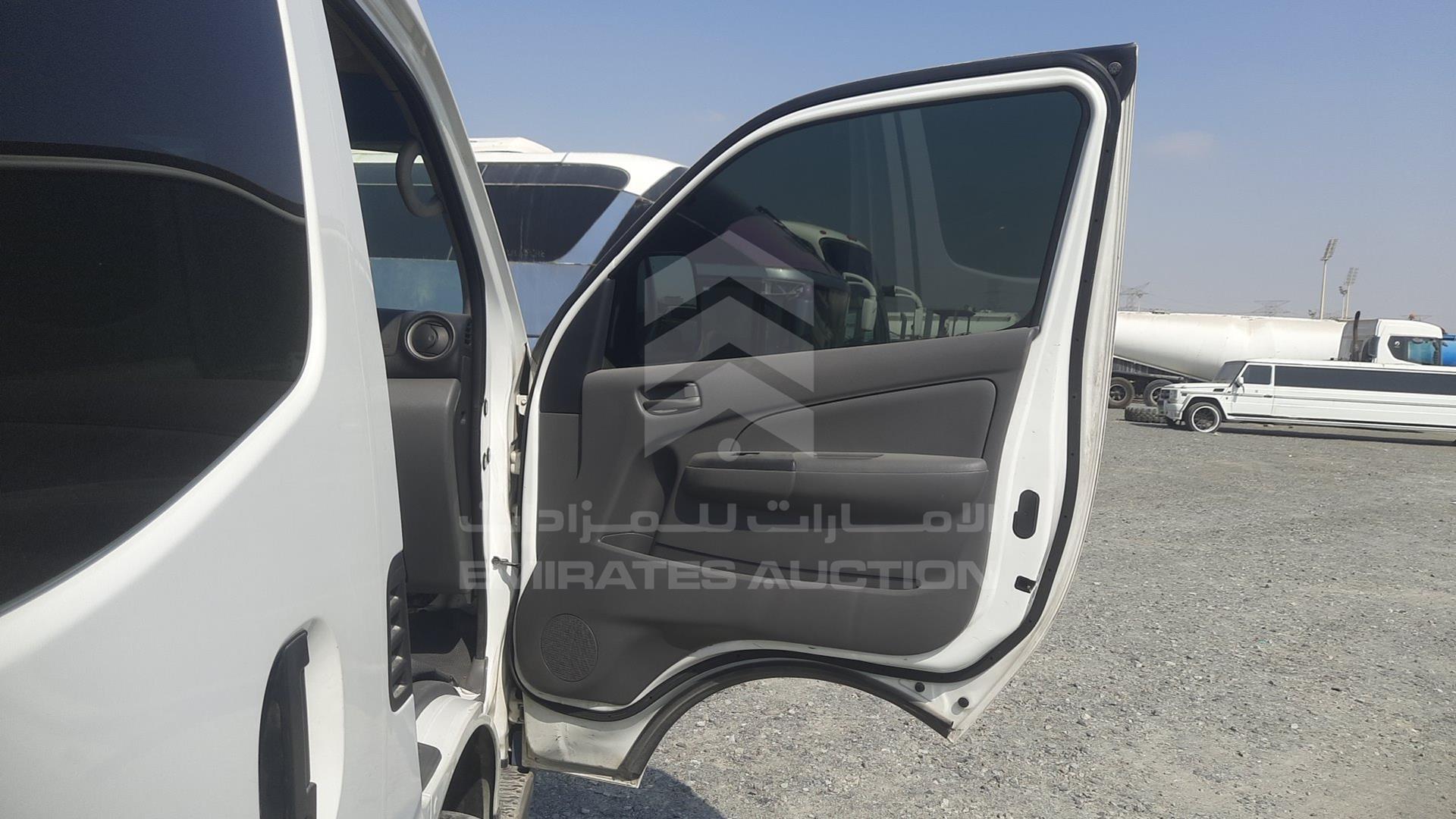 2016 MITSUBISHI CANTER VAN VIN: JN6BE6DS6G9800183