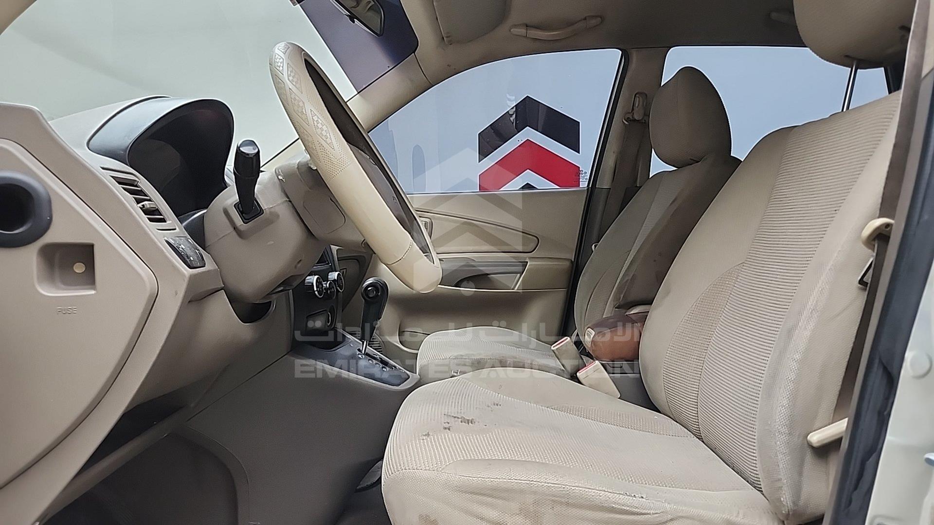2008 HYUNDAI TUCSON VIN: KMHJM81B78U821197