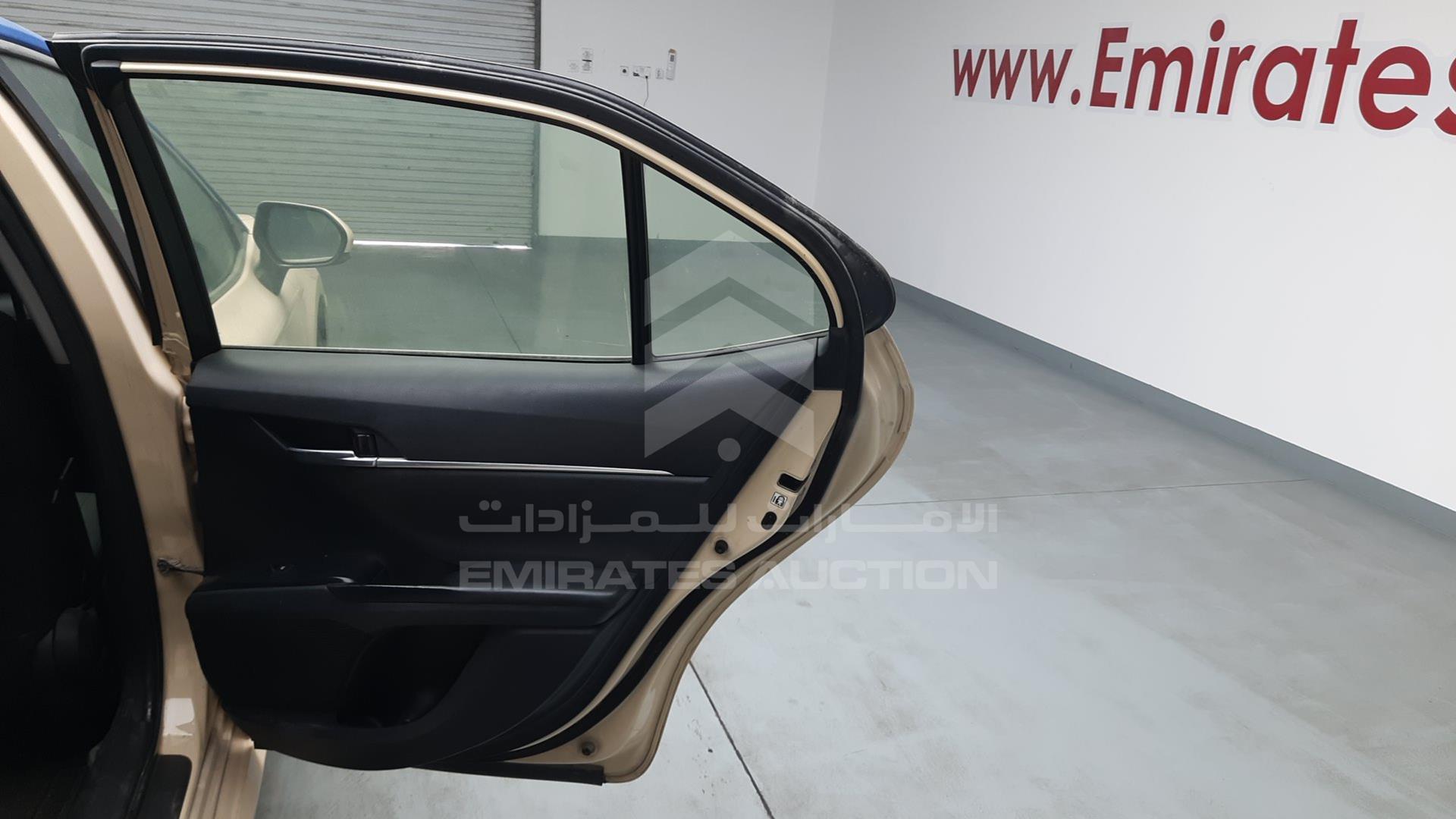 2019 TOYOTA CAMRY HYBRID VIN: JTNB29HK5K3016303