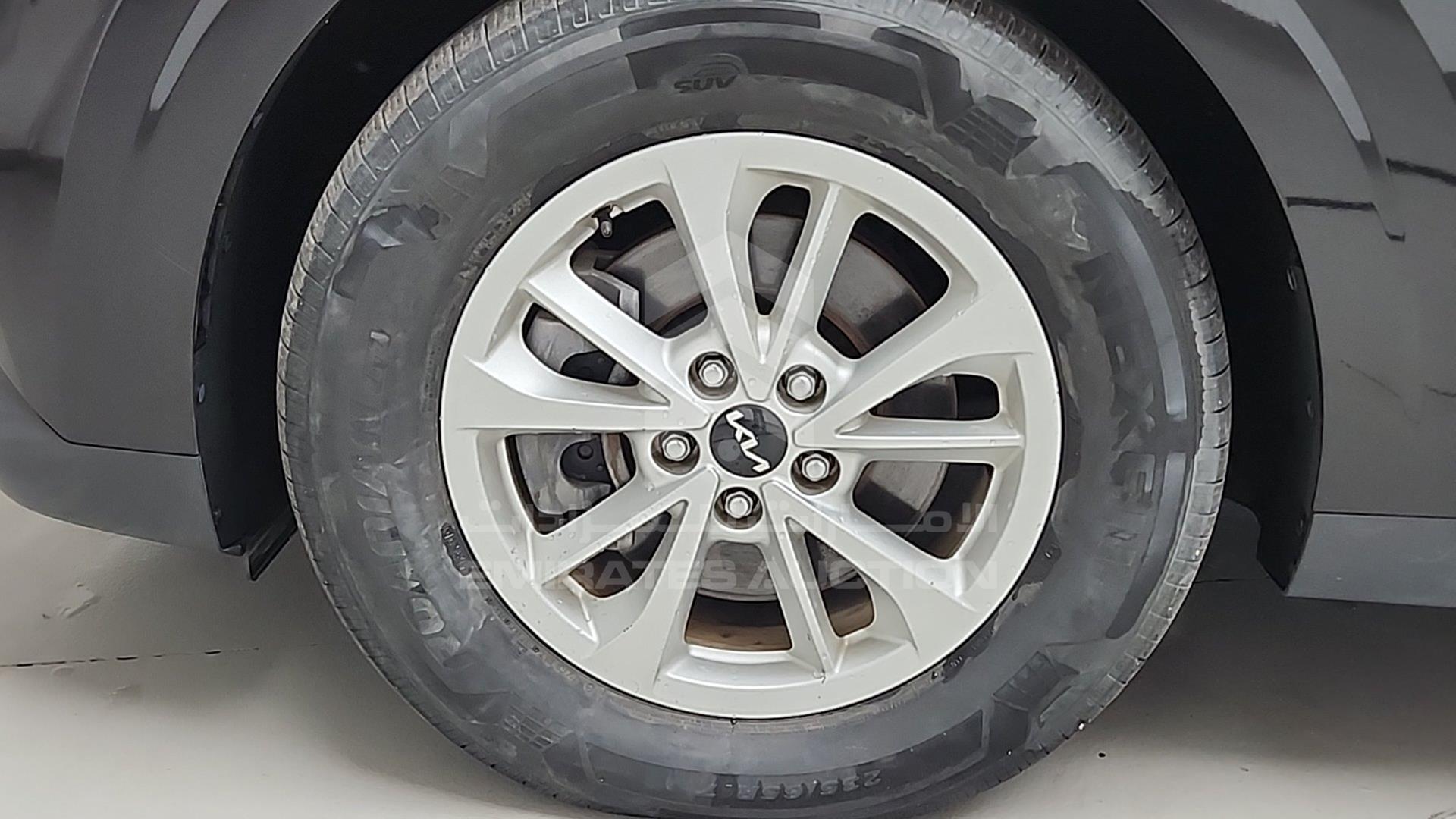 2022 KIA CARNIVAL VIN: KNDNB4H32N6132221
