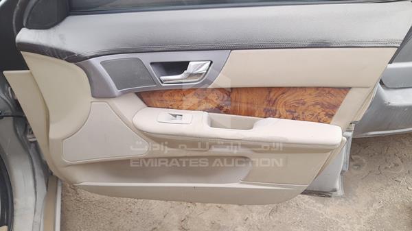 Jaguar XF 2010 SAJAA05D3AFR70499 Image 16