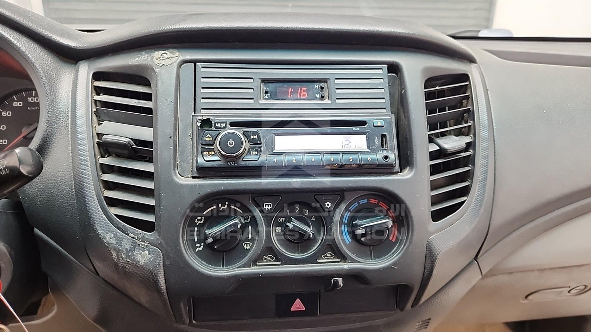 2016 MITSUBISHI L 200 VIN: MMBENKJ40GH046627