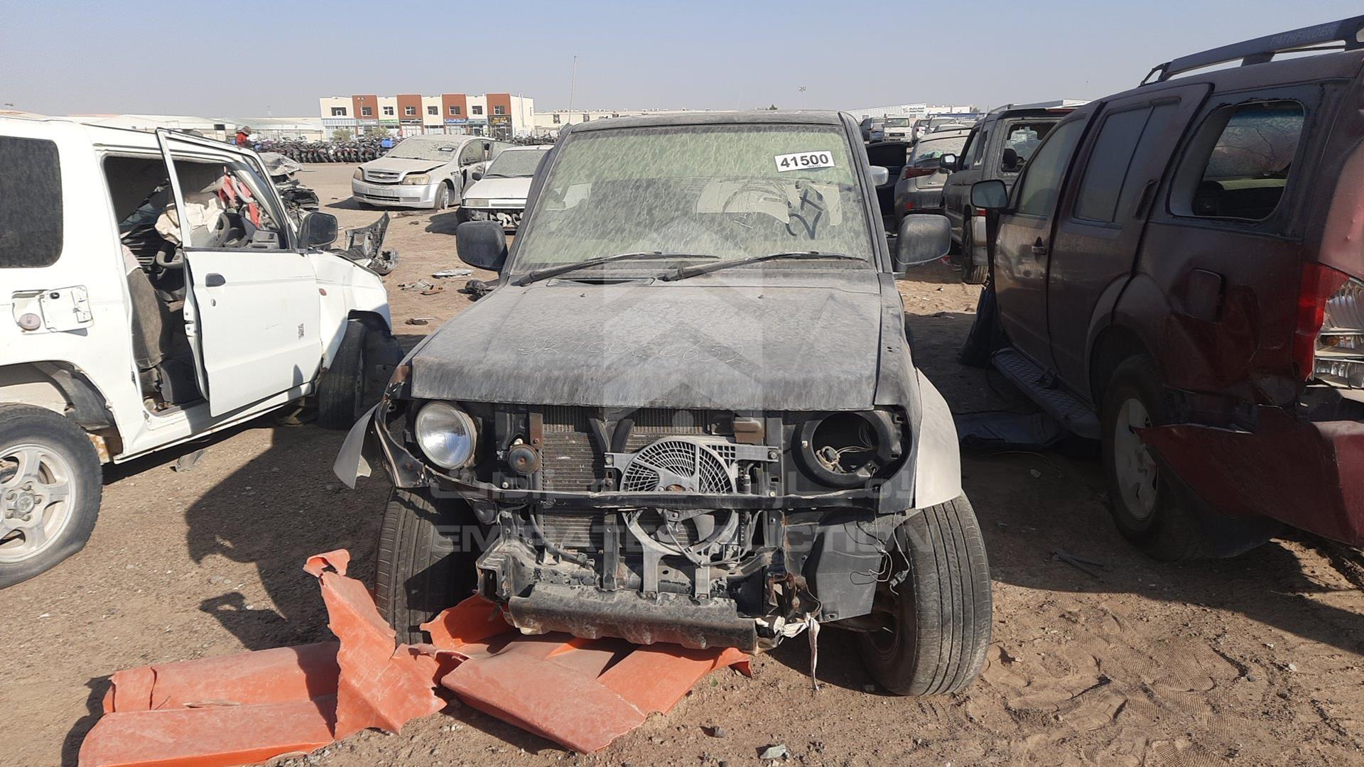 0 MITSUBISHI PAJERO VIN: H57A-0018137