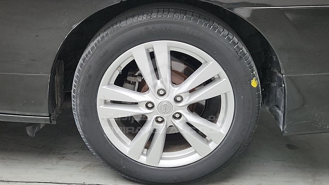 2011 Nissan Quest — Rear Left Tyre — Photo 36