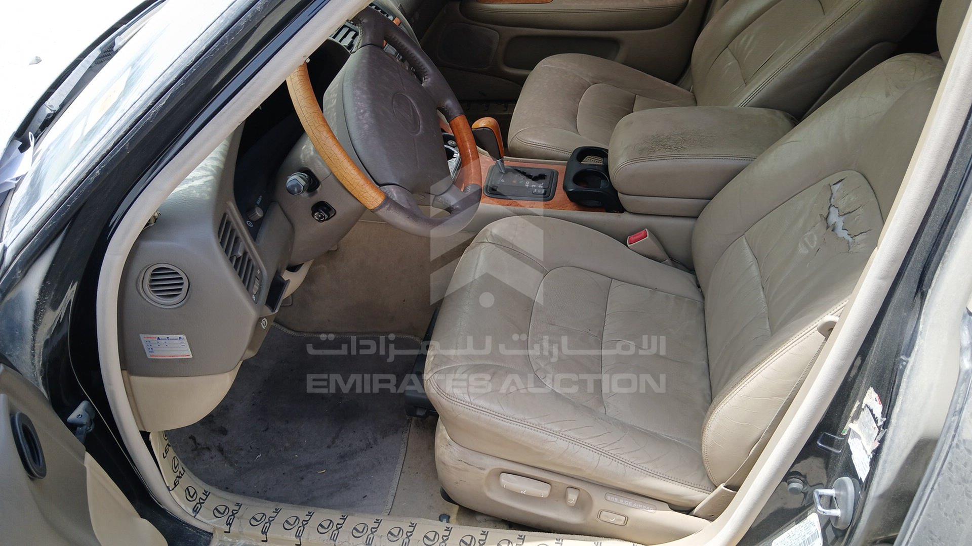 2000 LEXUS LS400 VIN: JT8BH28F0Y0176465