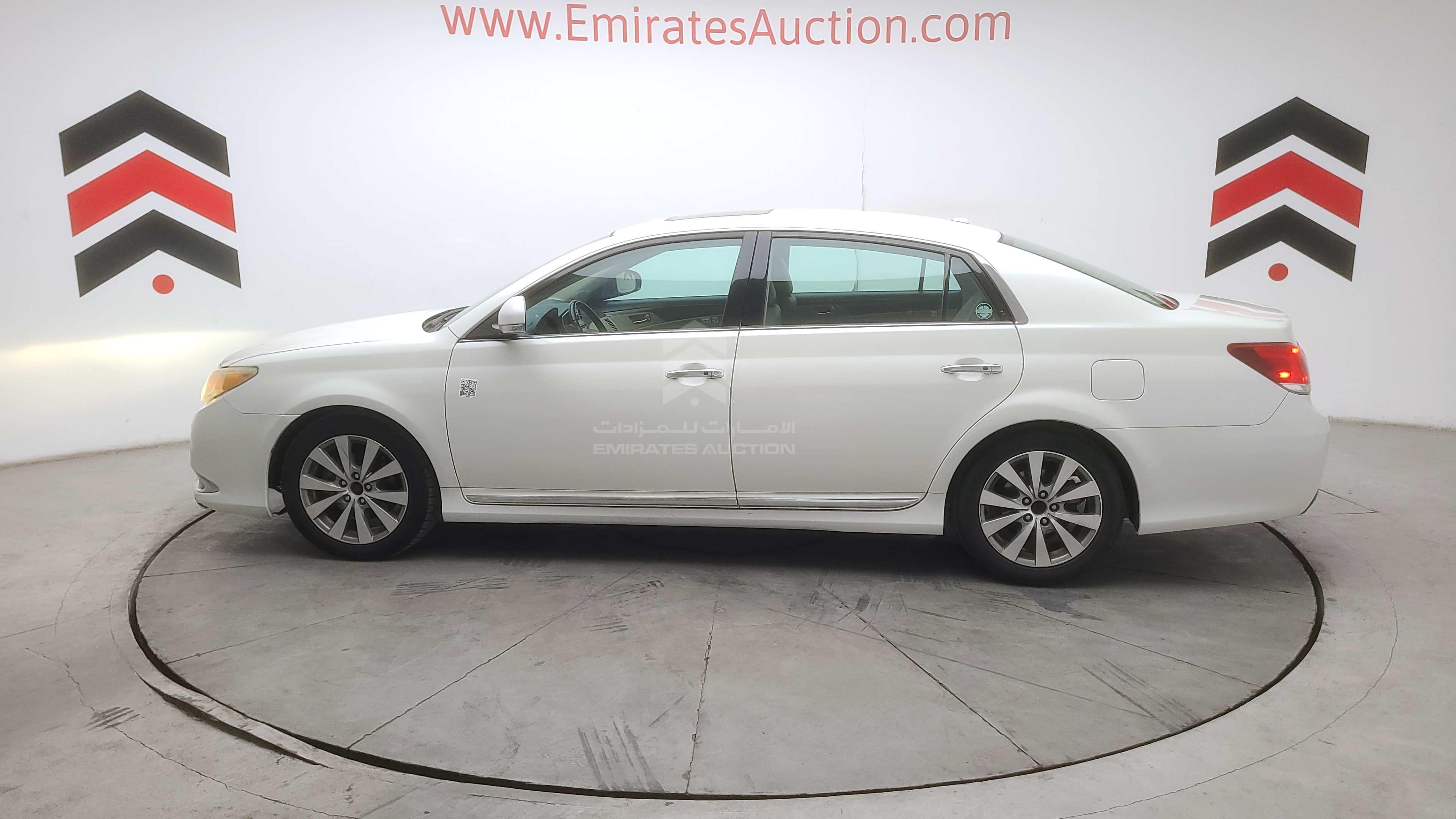4T1BK36B2BU405586 - 2011 Toyota Avalon - #489716