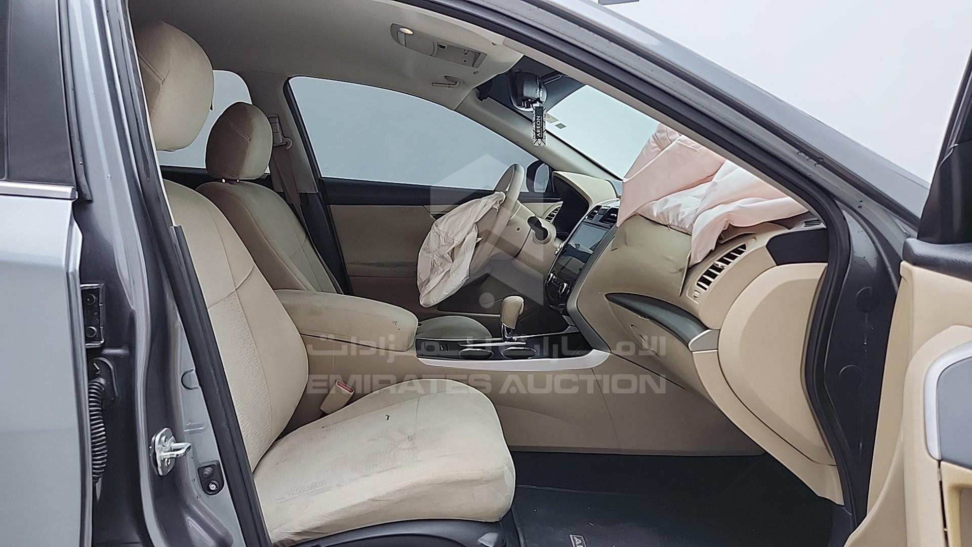 2016 NISSAN ALTIMA VIN: 1N4AL3A95GC103228
