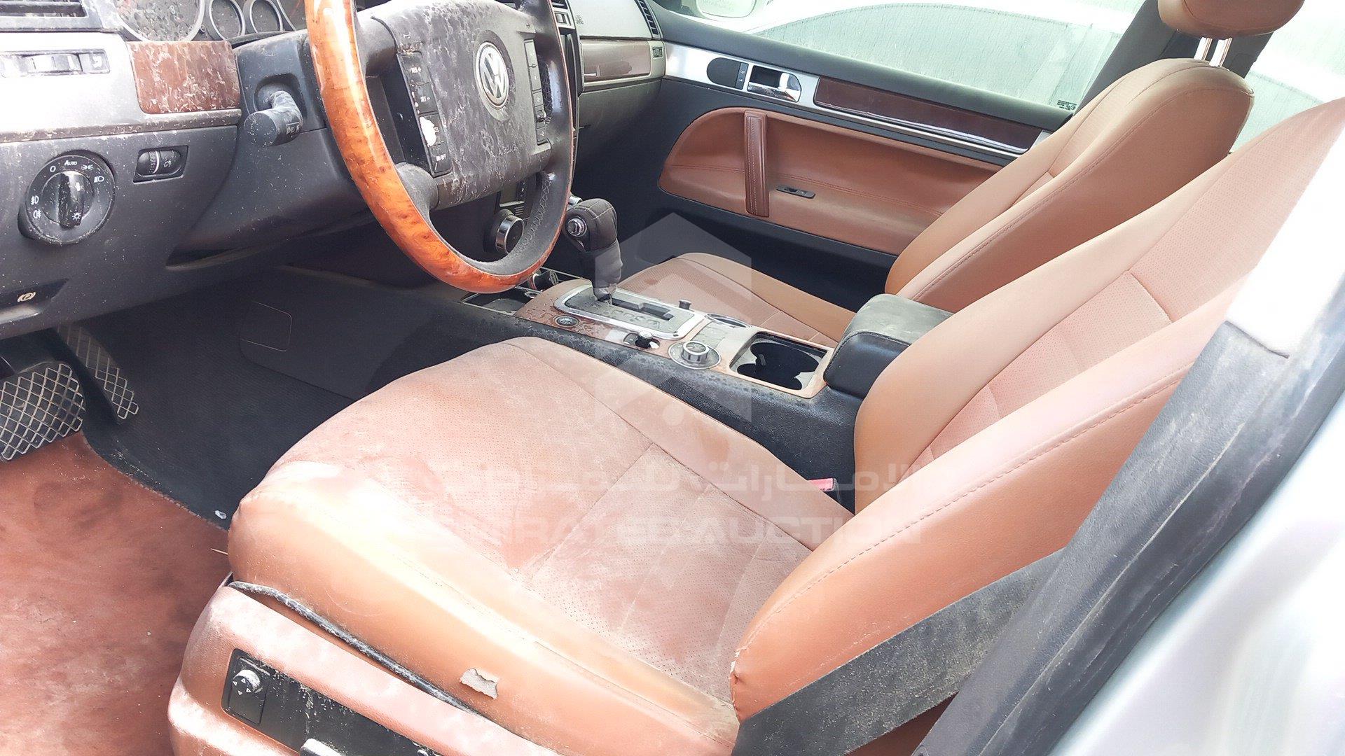 WVGAL27L19D000842 - 2009 Volkswagen Touareg - #453462