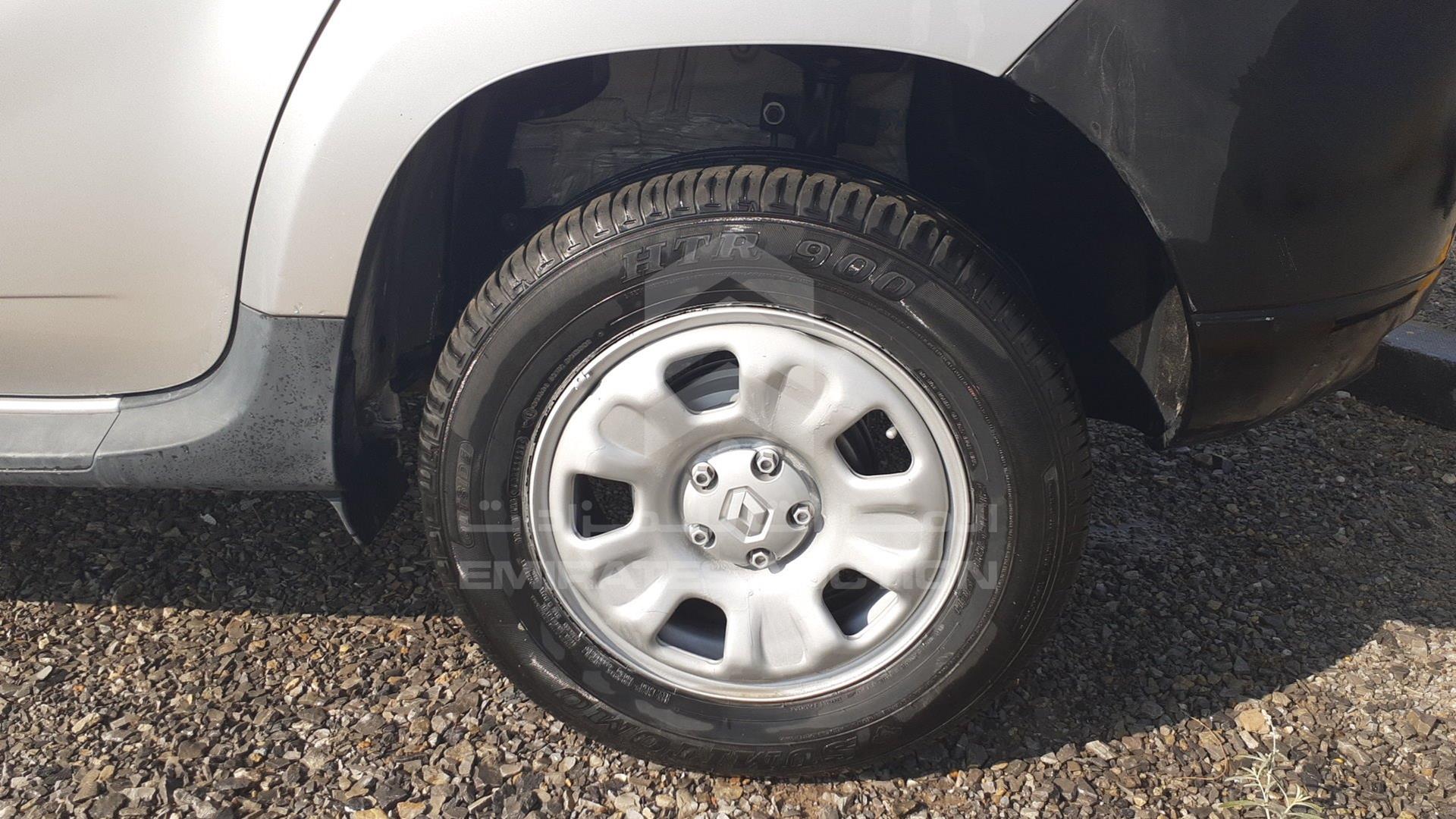 2017 RENAULT DUSTER VIN: VF1HSRGJ4HA500179