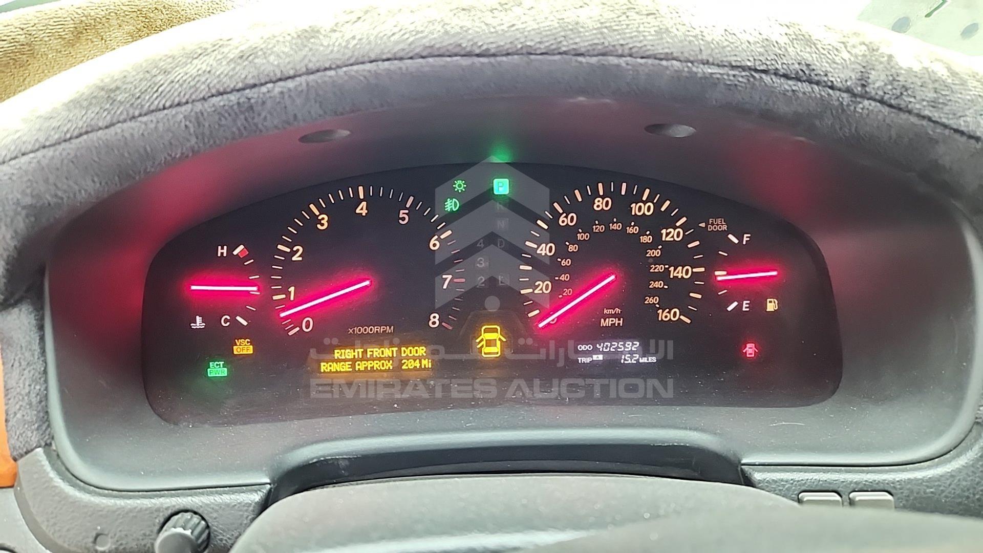2001 LEXUS LS 430 VIN: JTHBN30F910017640