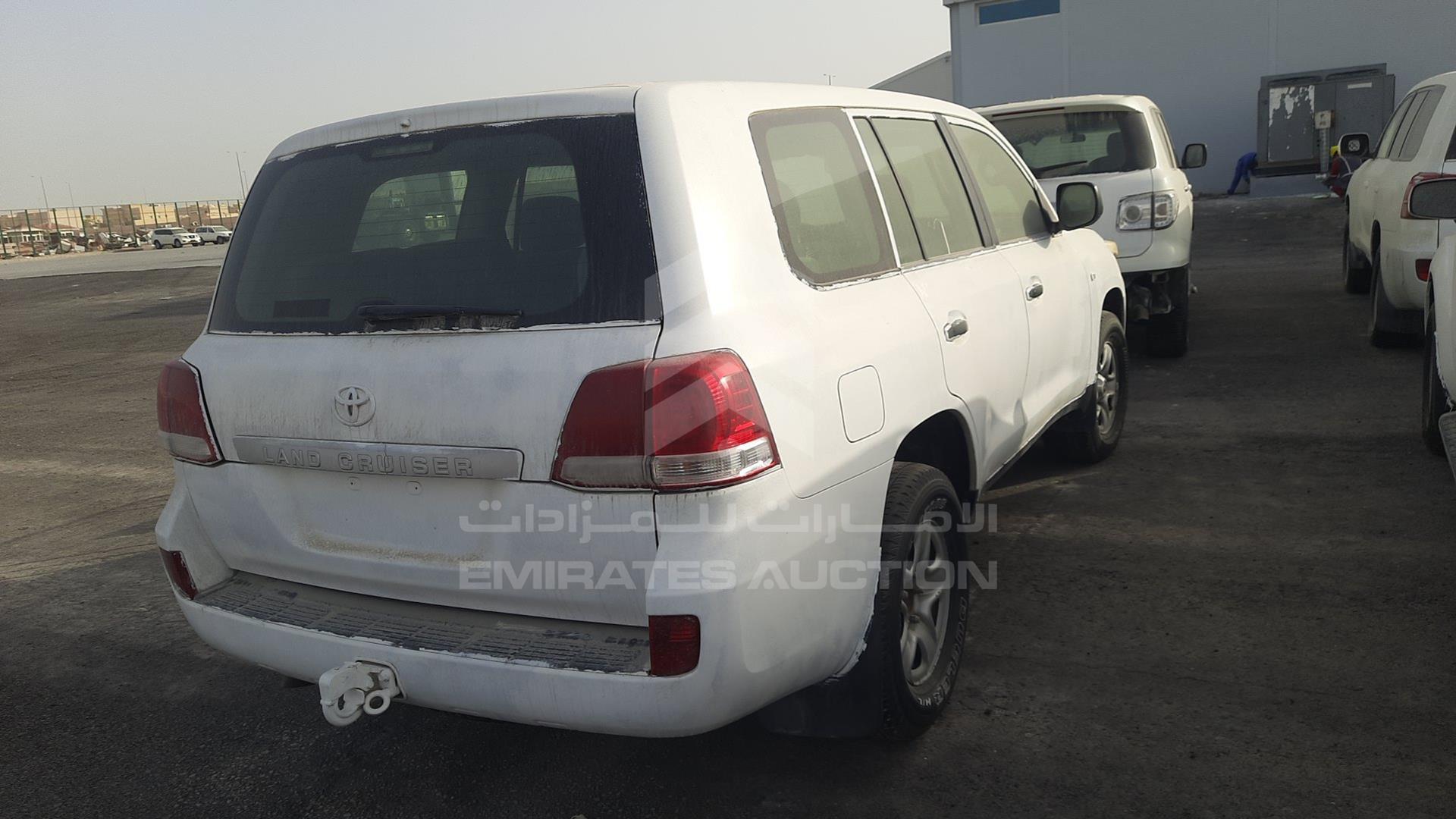 2011 TOYOTA LAND CRUISER VIN: JTMDU09J8B4044518