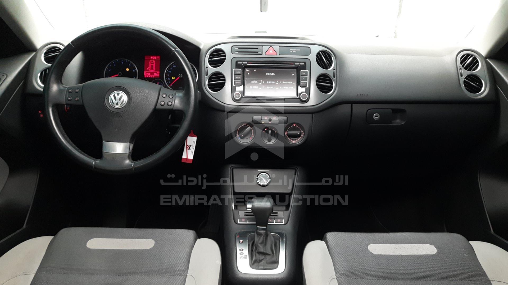 2009 VOLKSWAGEN TIGUAN VIN: WVGCE15N29W069870