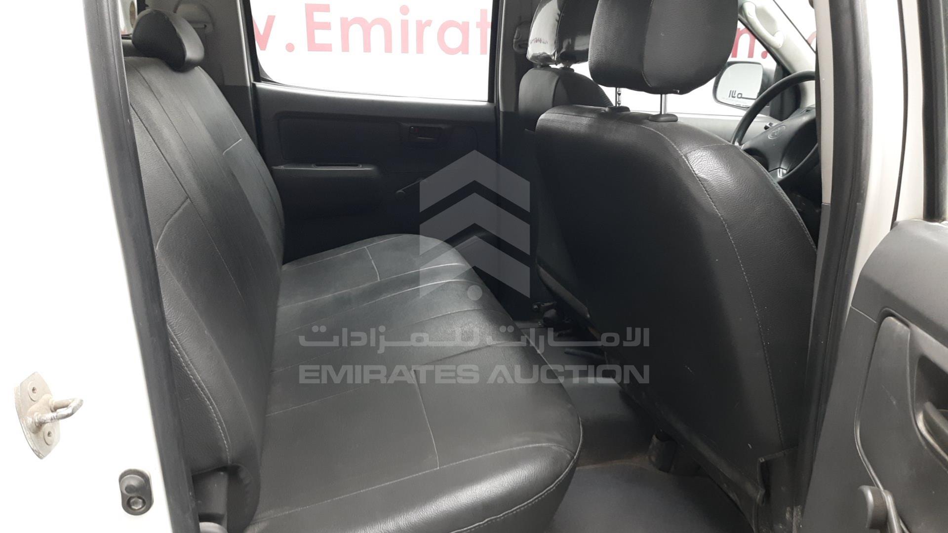 2014 TOYOTA HILUX VIN: MR0FX22G3E1392356
