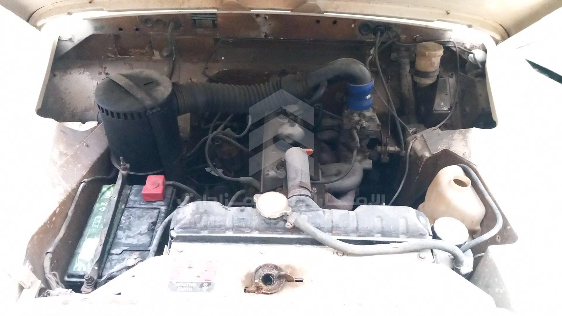 1982 LAND ROVER --- VIN: SALLBABH2AA128907