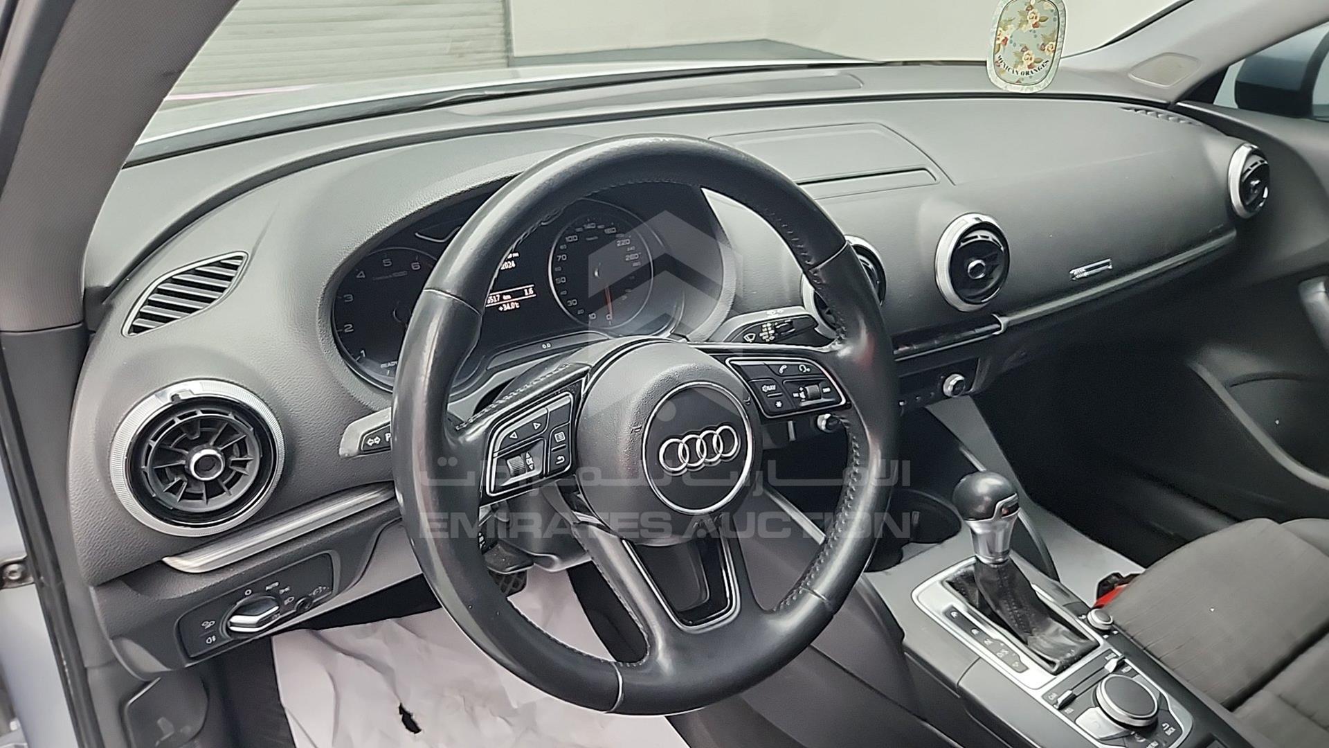2019 AUDI A3 VIN: WAUZZZFF7K1007082