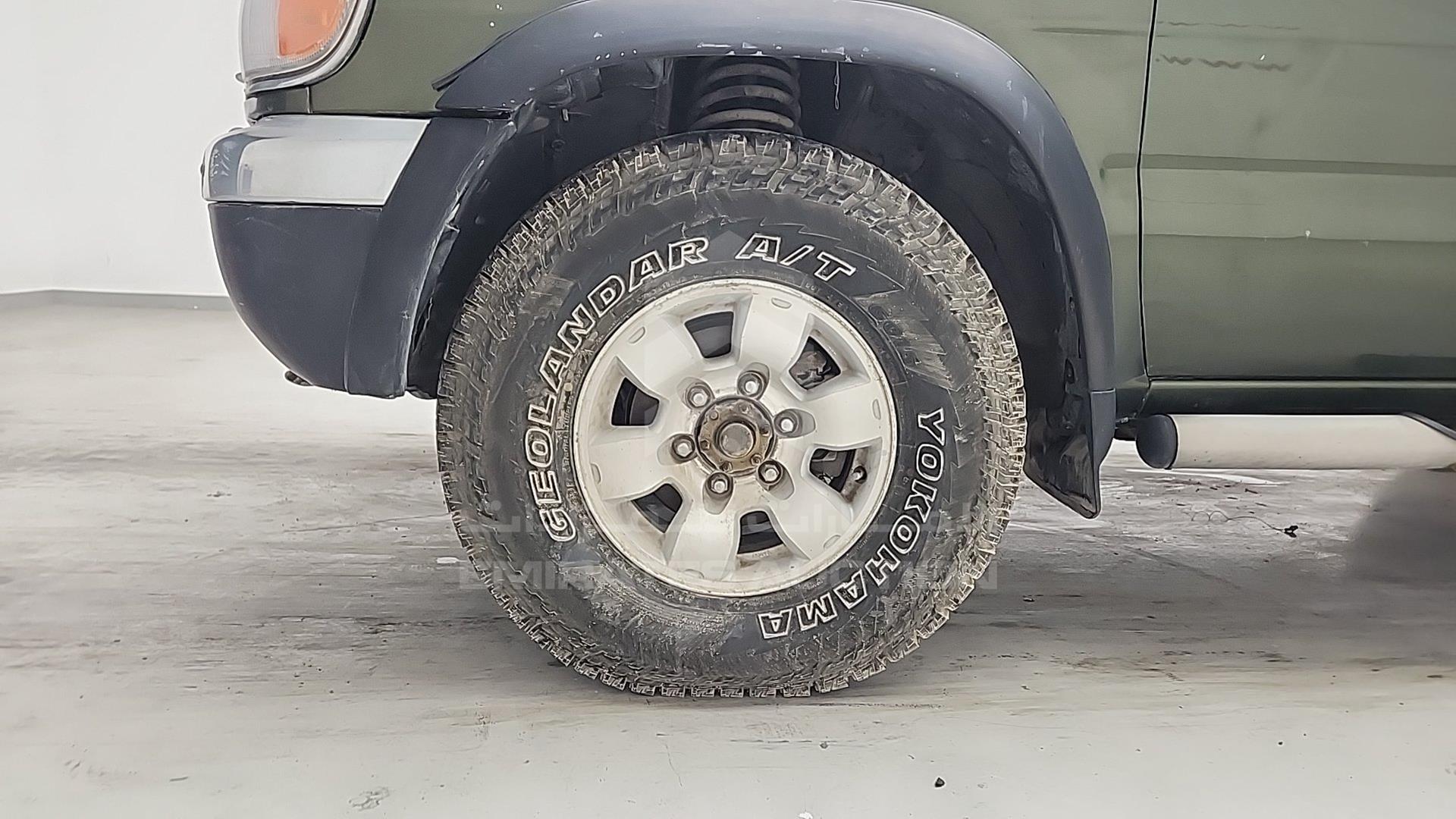 1997 NISSAN PATHFINDER VIN: JN8AR05Y4VW112303