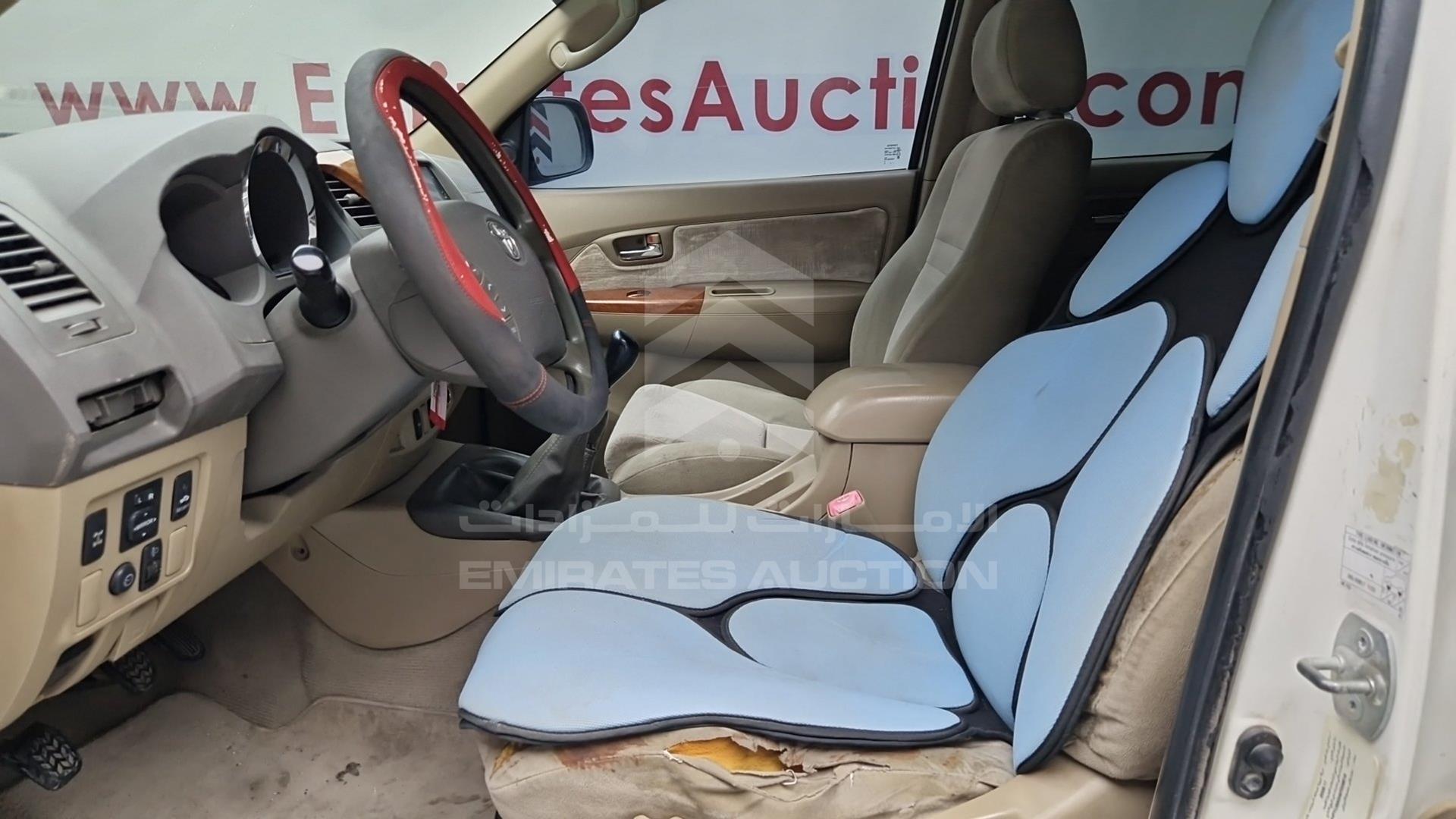 2009 TOYOTA FORTUNER VIN: MHFYU59G497009619