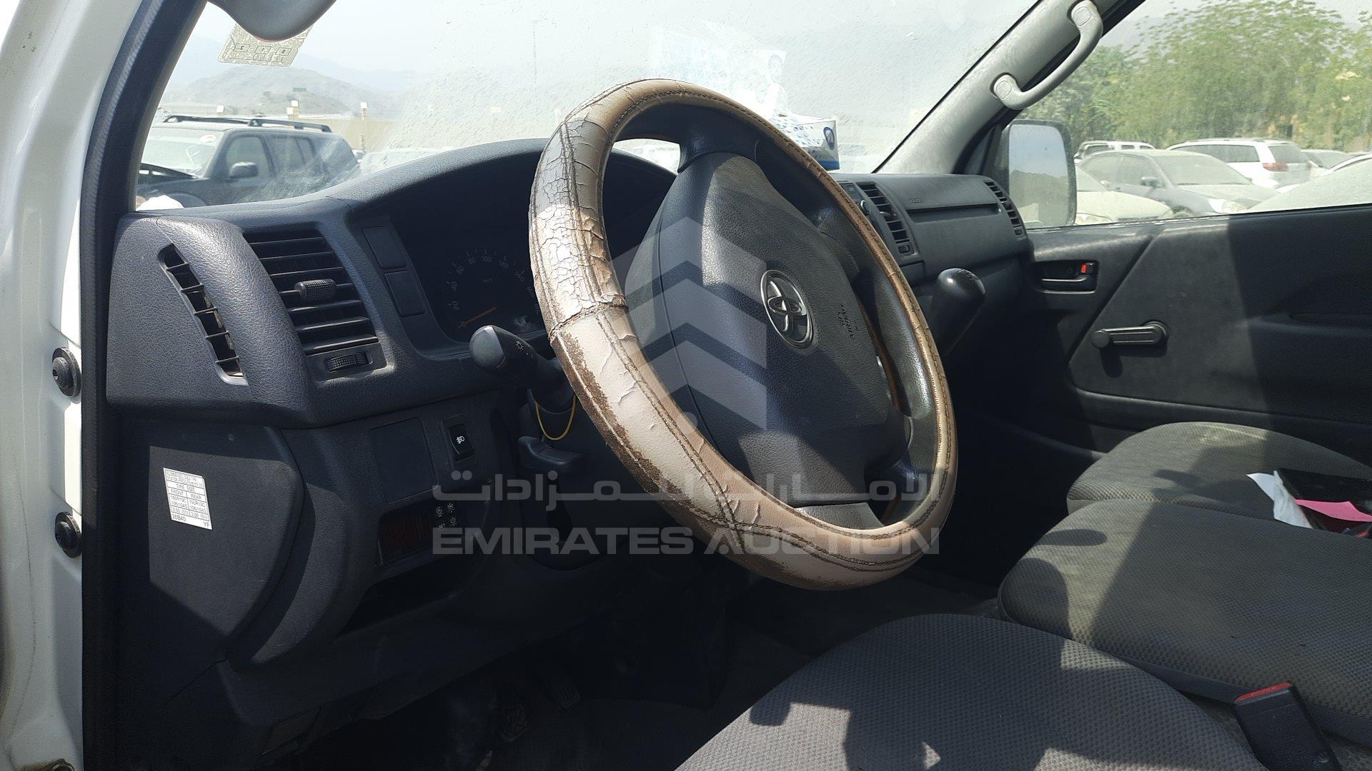 JTFHX02P7F0100427 - 2015 Toyota Hiace - #394257