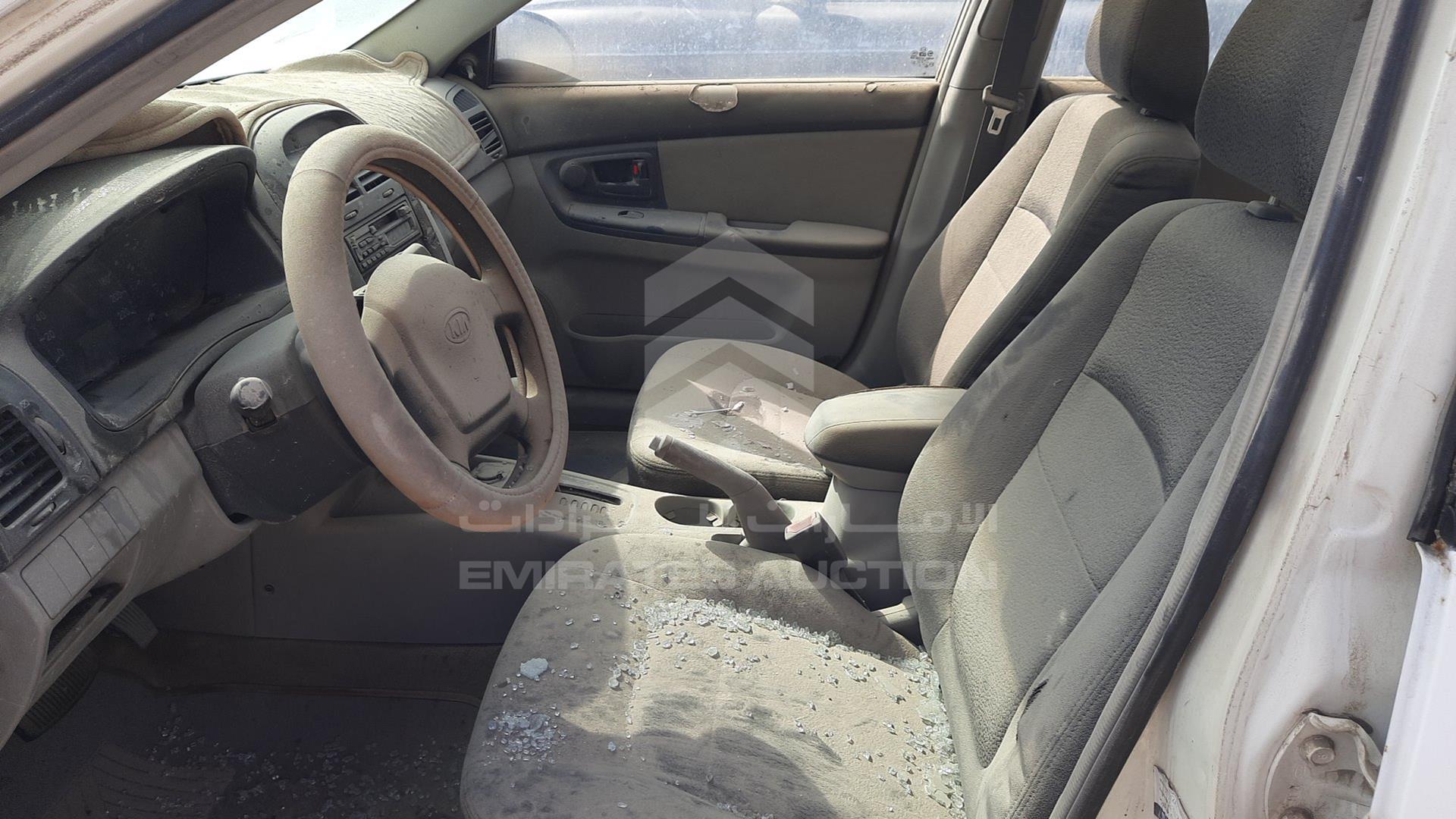 2005 KIA CERATO VIN: KNAFE242455118028