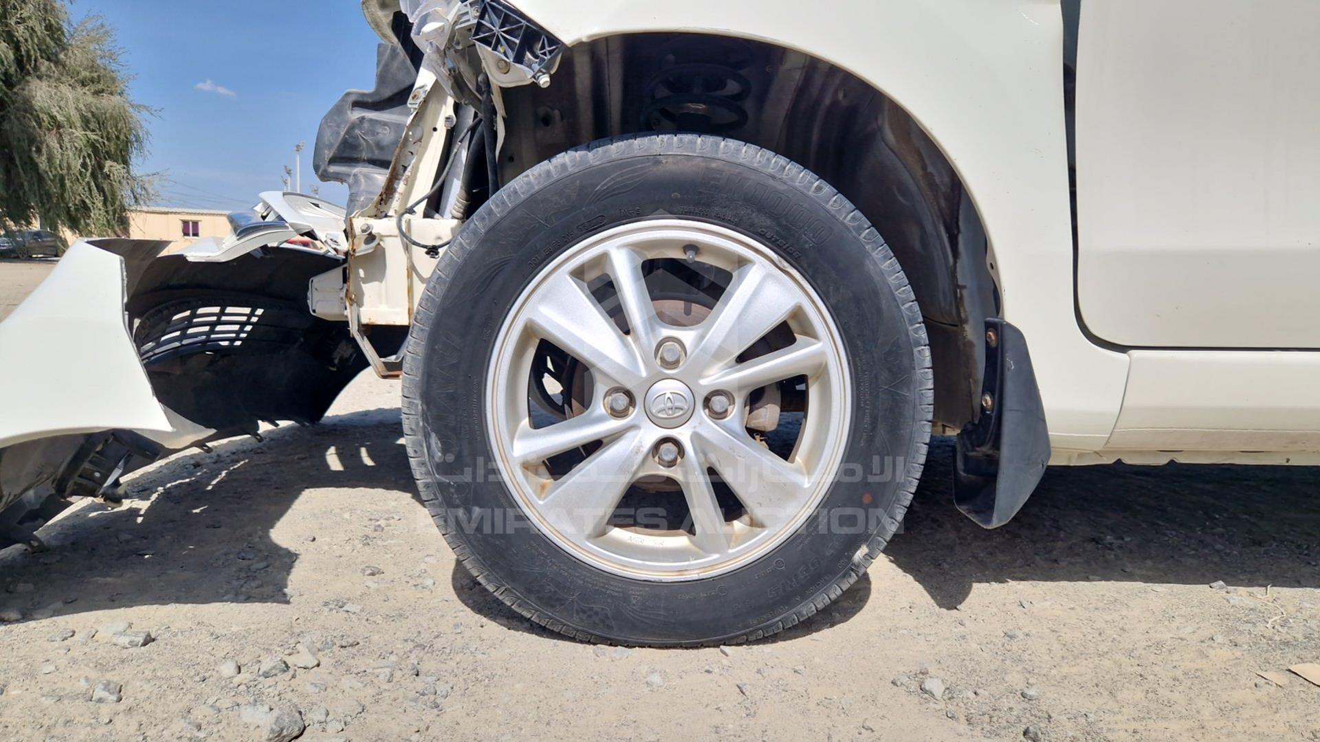 2015 TOYOTA AVANZA VIN: MHKMC13F4FK015618