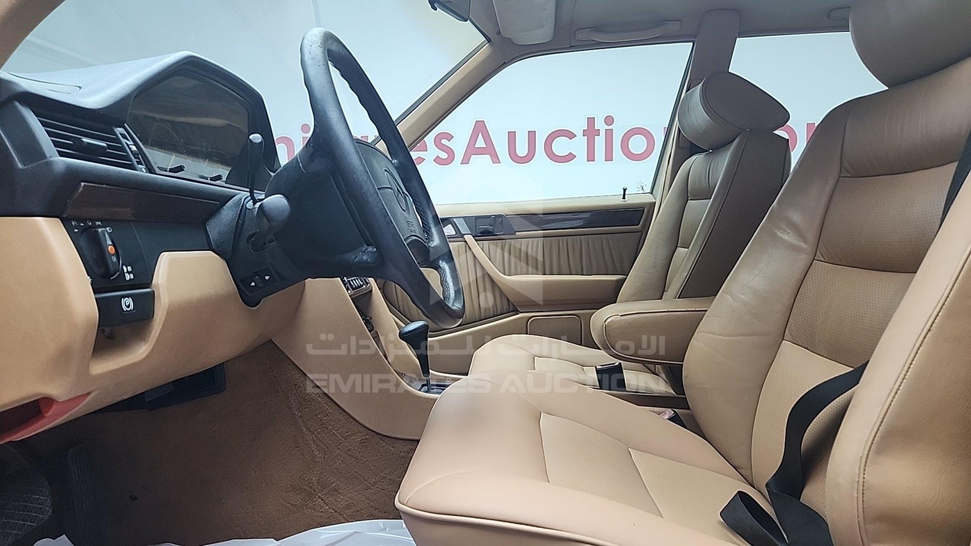1991 MERCEDES E 300 VIN: WDBEA30D2MB373024