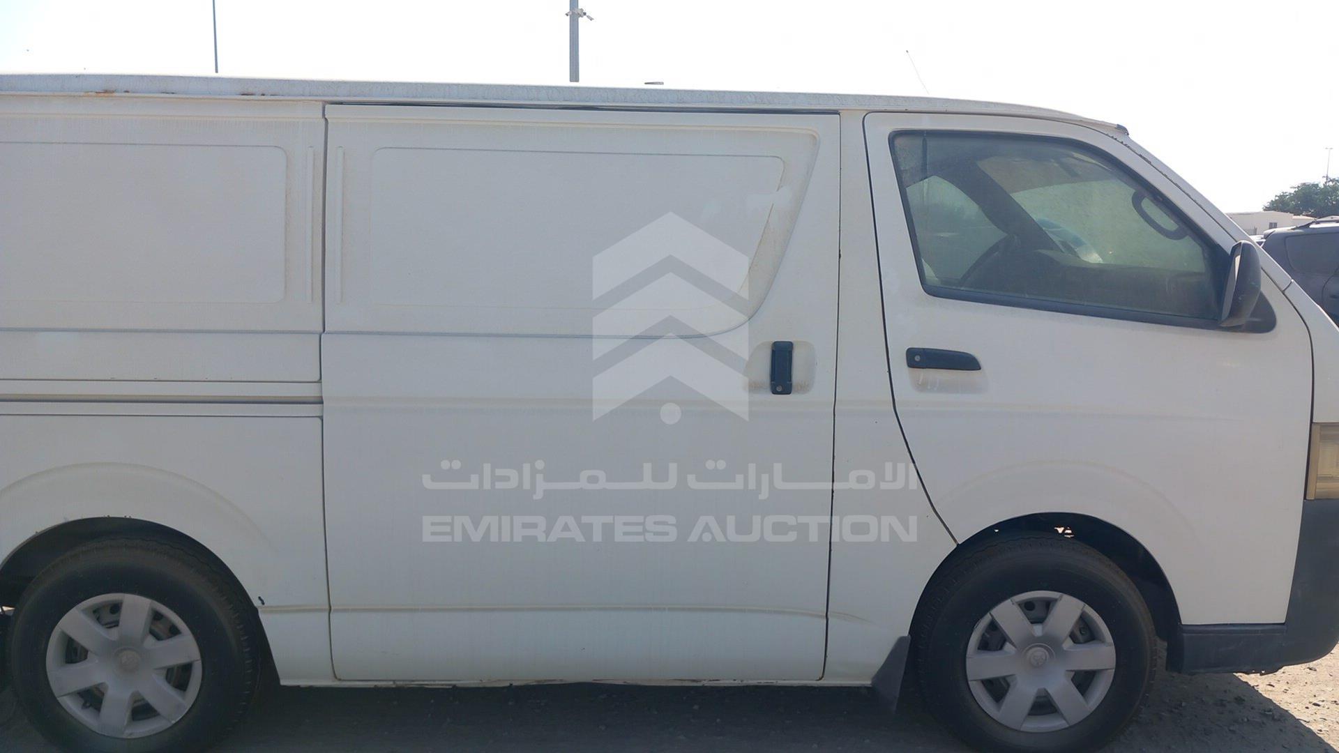 2009 TOYOTA HIACE VIN: JTFHX02PX90036243