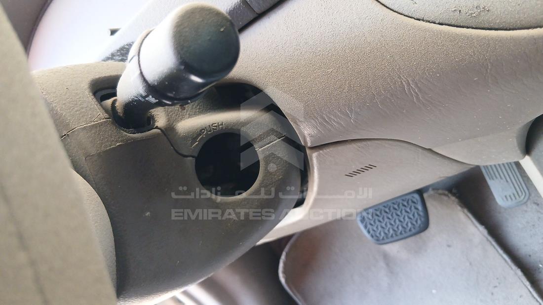 2004 Toyota Camry — Keys — Photo 4