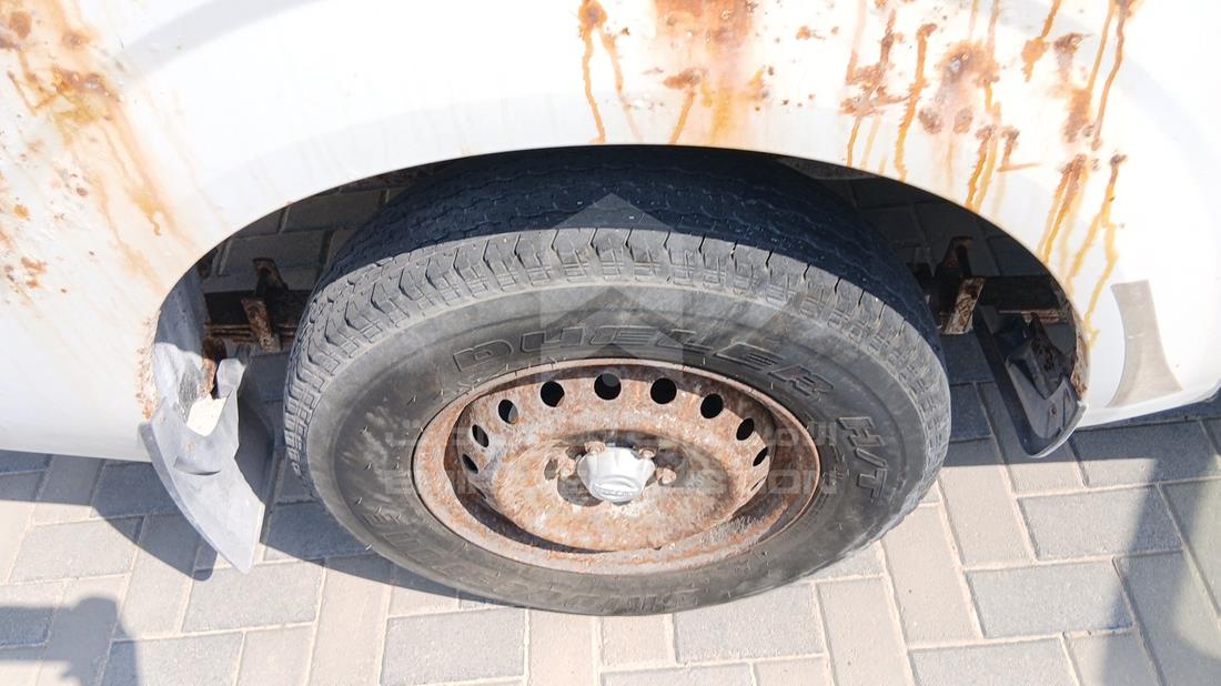 2022 Nissan Navara — Rear Right Tyre — Photo 32