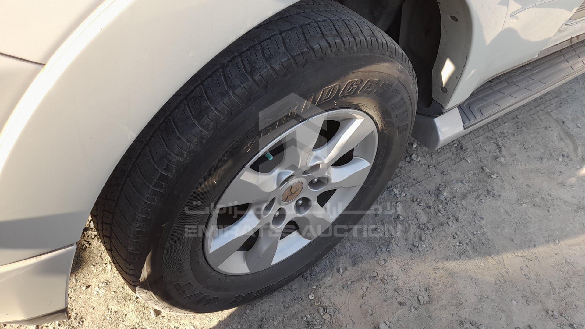 2013 MITSUBISHI PAJERO VIN: JMYLRV95WDJ702310