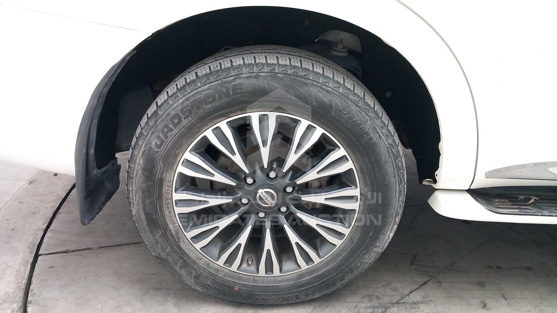2015 NISSAN PATROL VIN: JN8AY2NY2F9118633