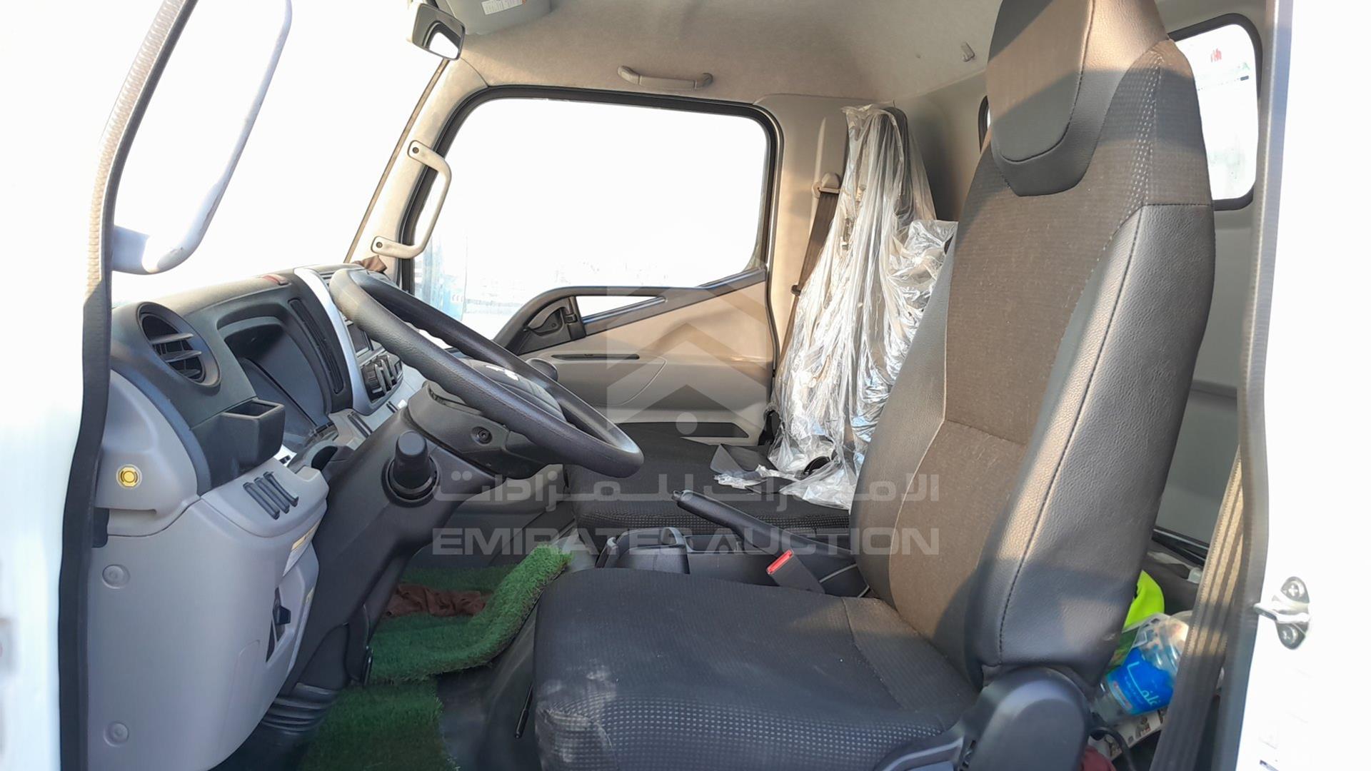 2023 MITSUBISHI CANTER VIN: JL6BDG6AXPK011938