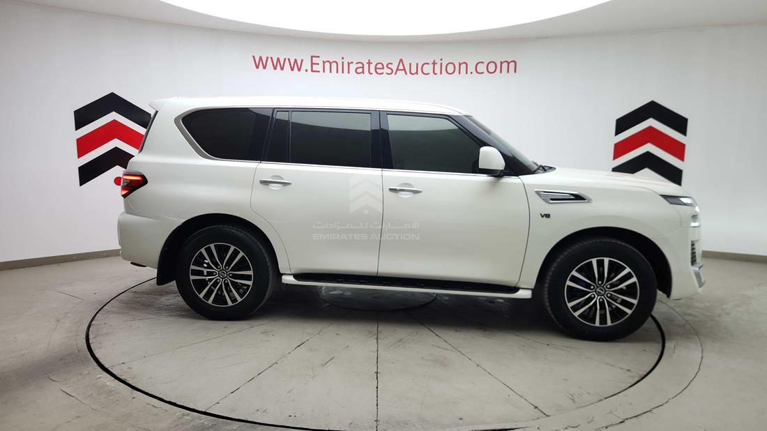 2019 Nissan Patrol — Right Full View — Photo 38