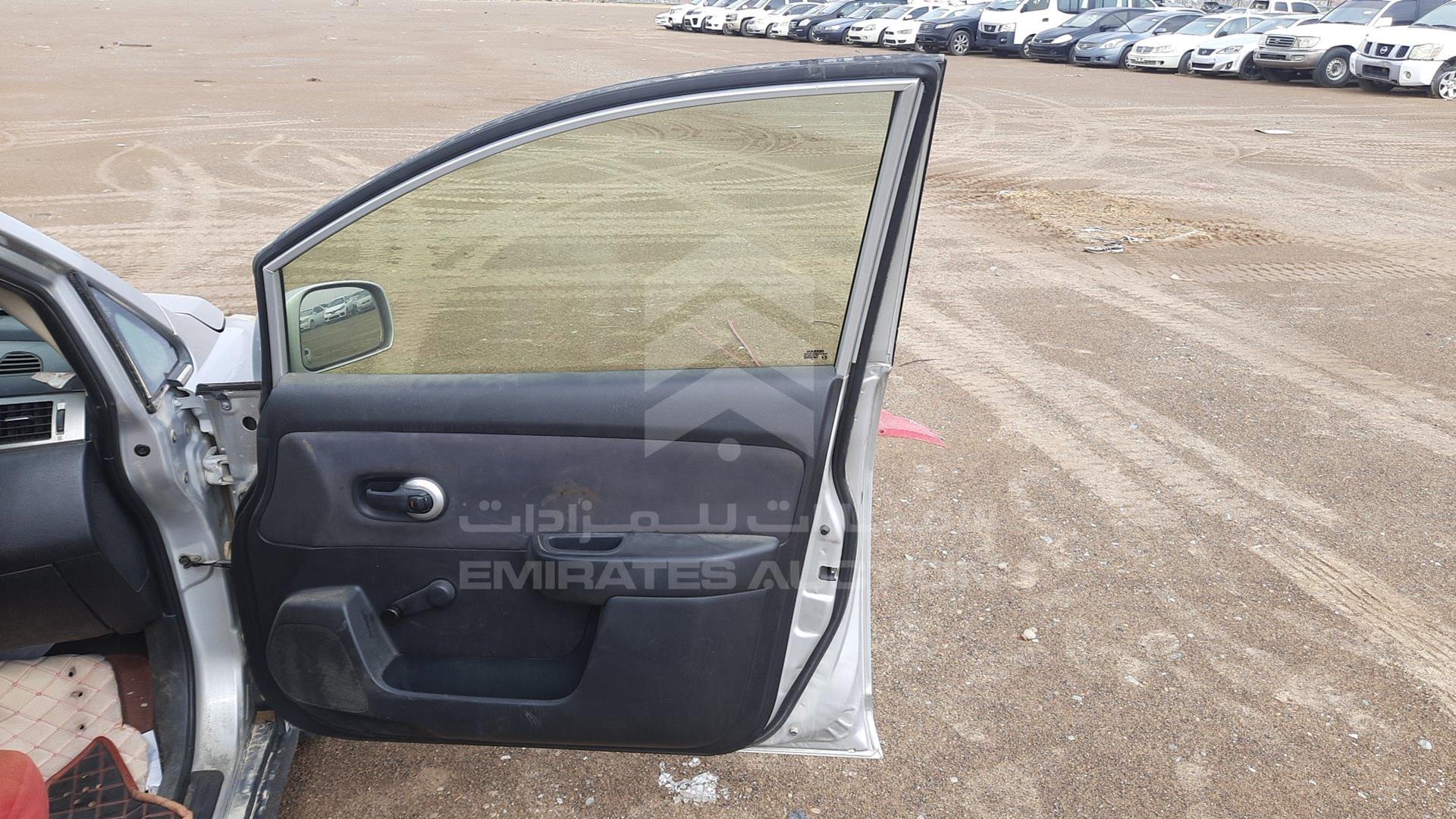 2008 NISSAN VERSA VIN: 3N1BC11E88L451310
