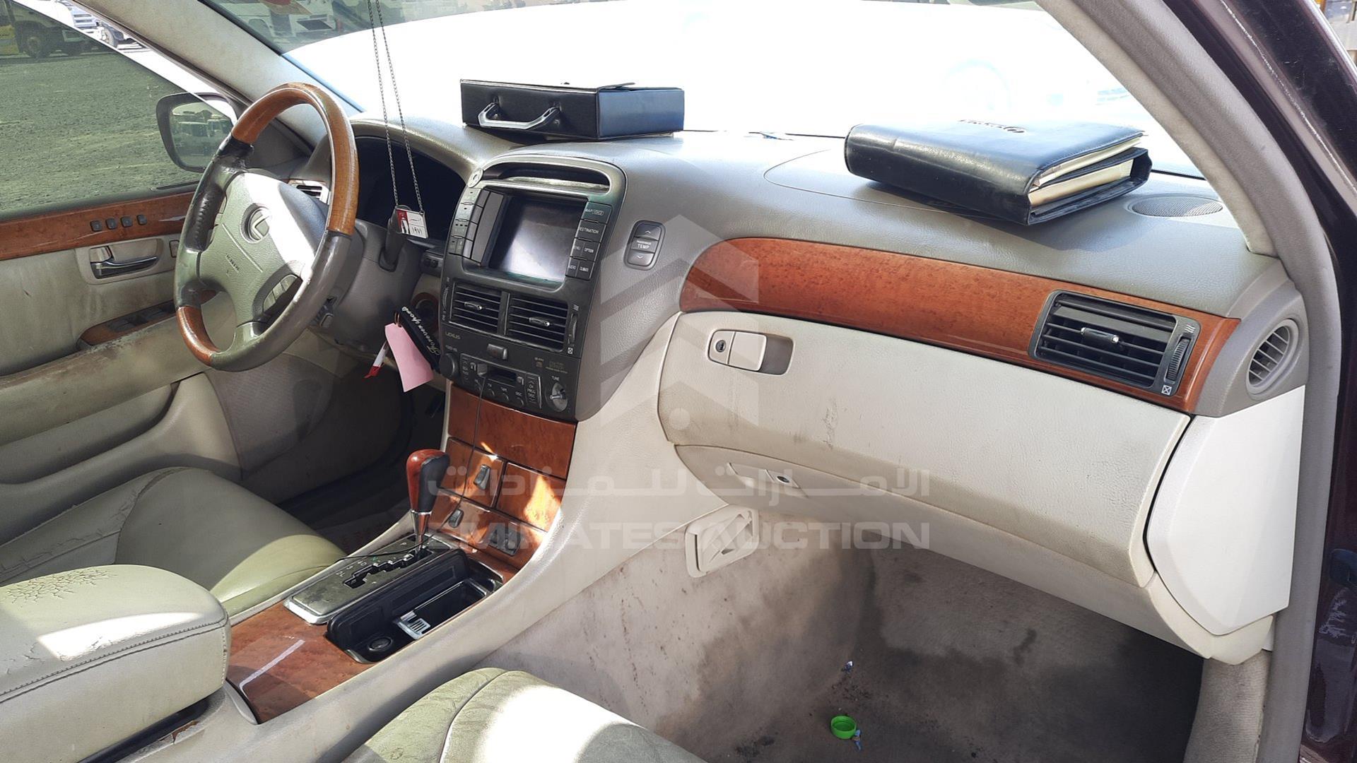 2001 LEXUS LS 430 VIN: JTHBN30F310038094