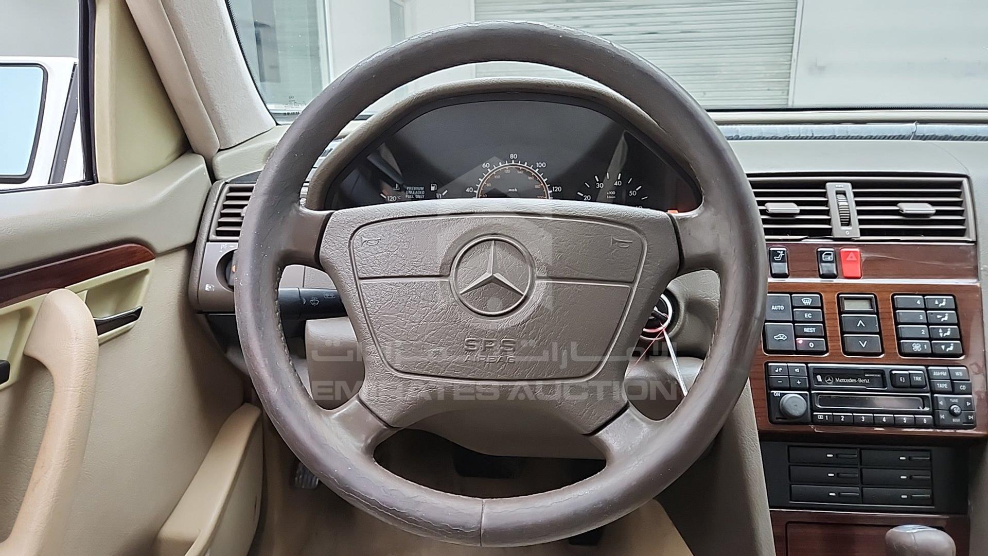 1995 MERCEDES C 220 VIN: WDBHA22E8SF311310