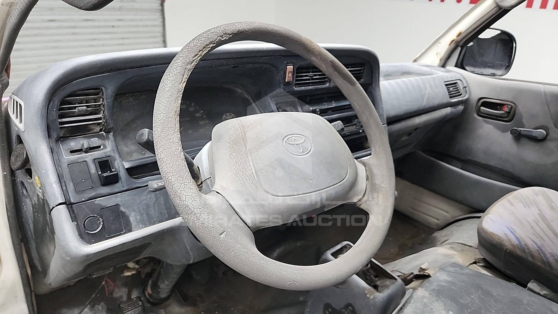 2004 TOYOTA HIACE VIN: JTCFR119347101604